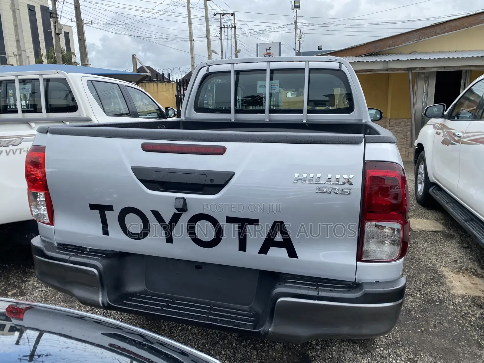 Toyota Hilux SR5 4x4 2017 Silver