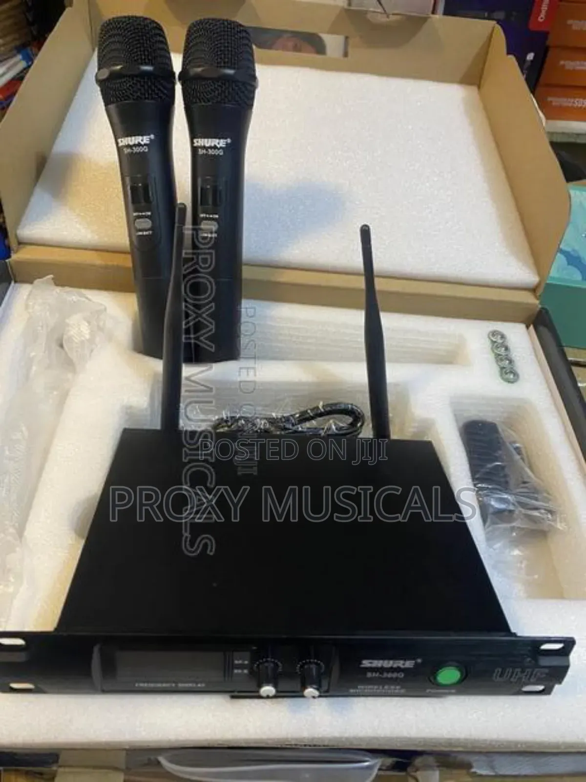 Shure Wireless Microphone System Sh300g Uhf