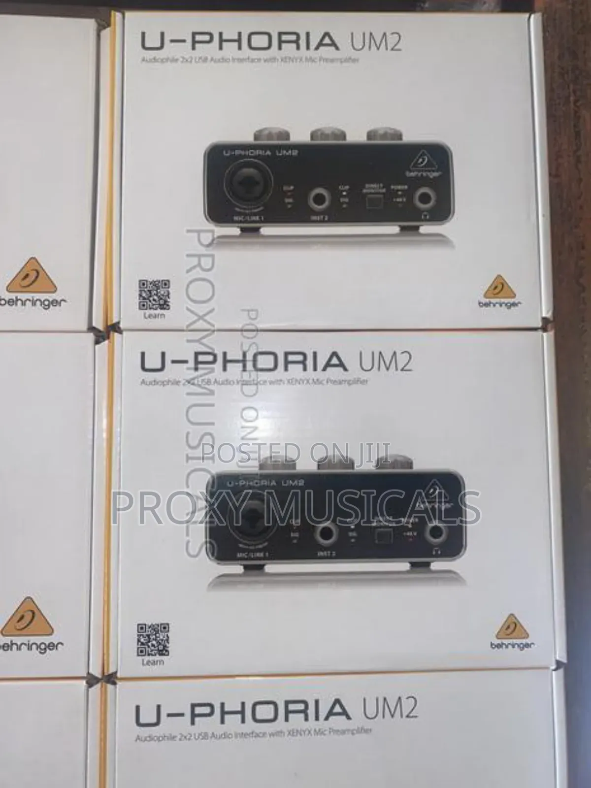 Behringer U-Phoria Um2 Audio Interface Soundcard With Mic