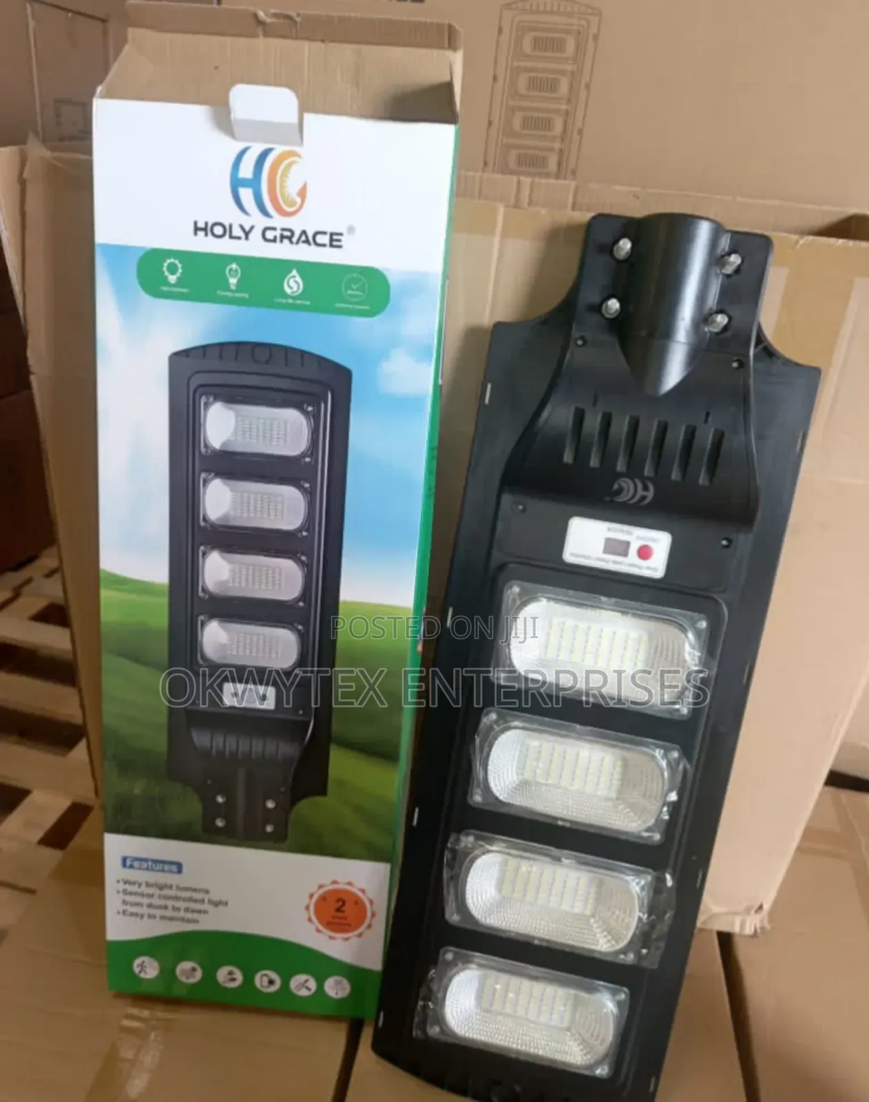 4 Eyes All in One Plastic Body Solar Light