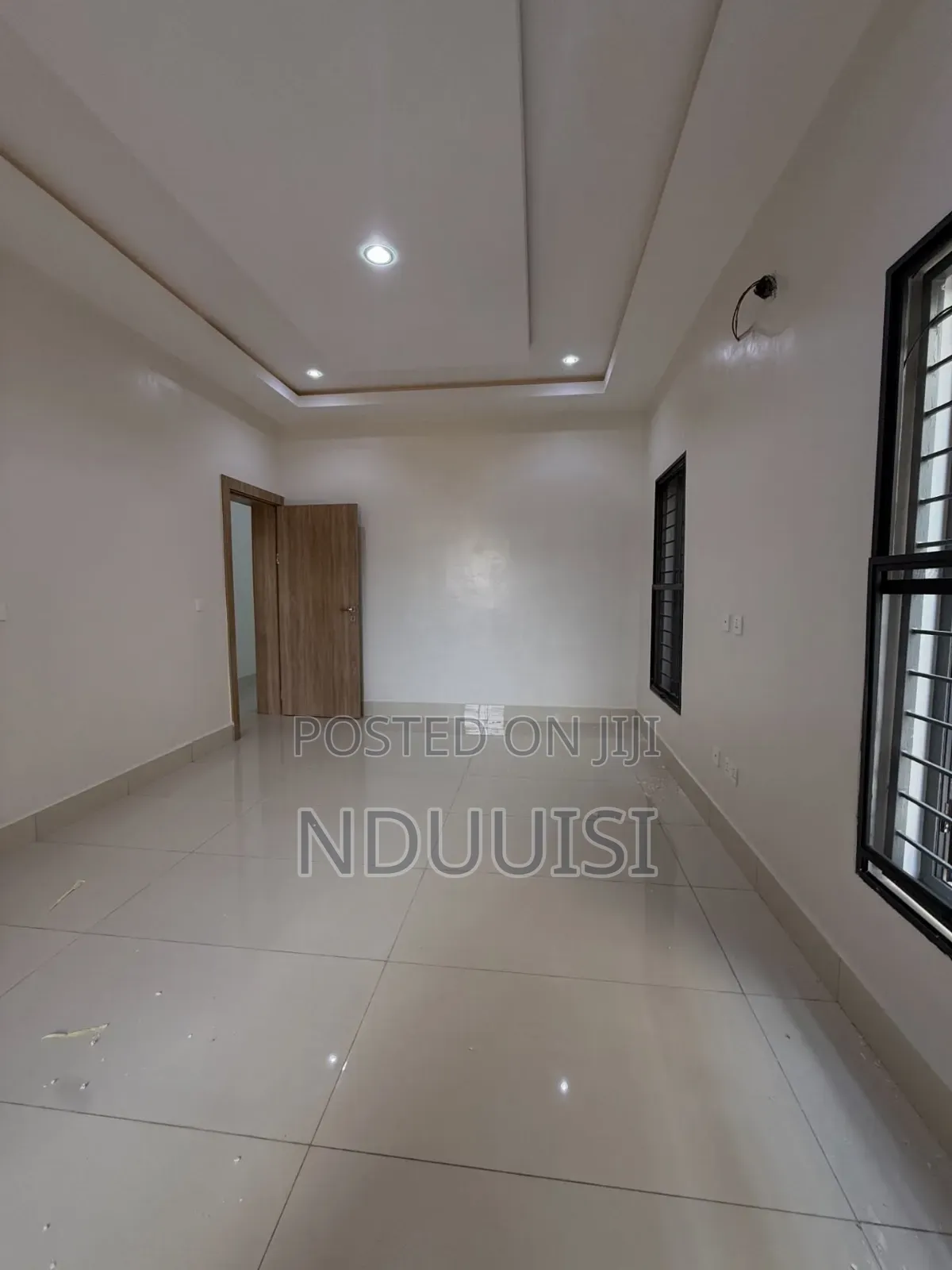 5bdrm Duplex in Kado for sale