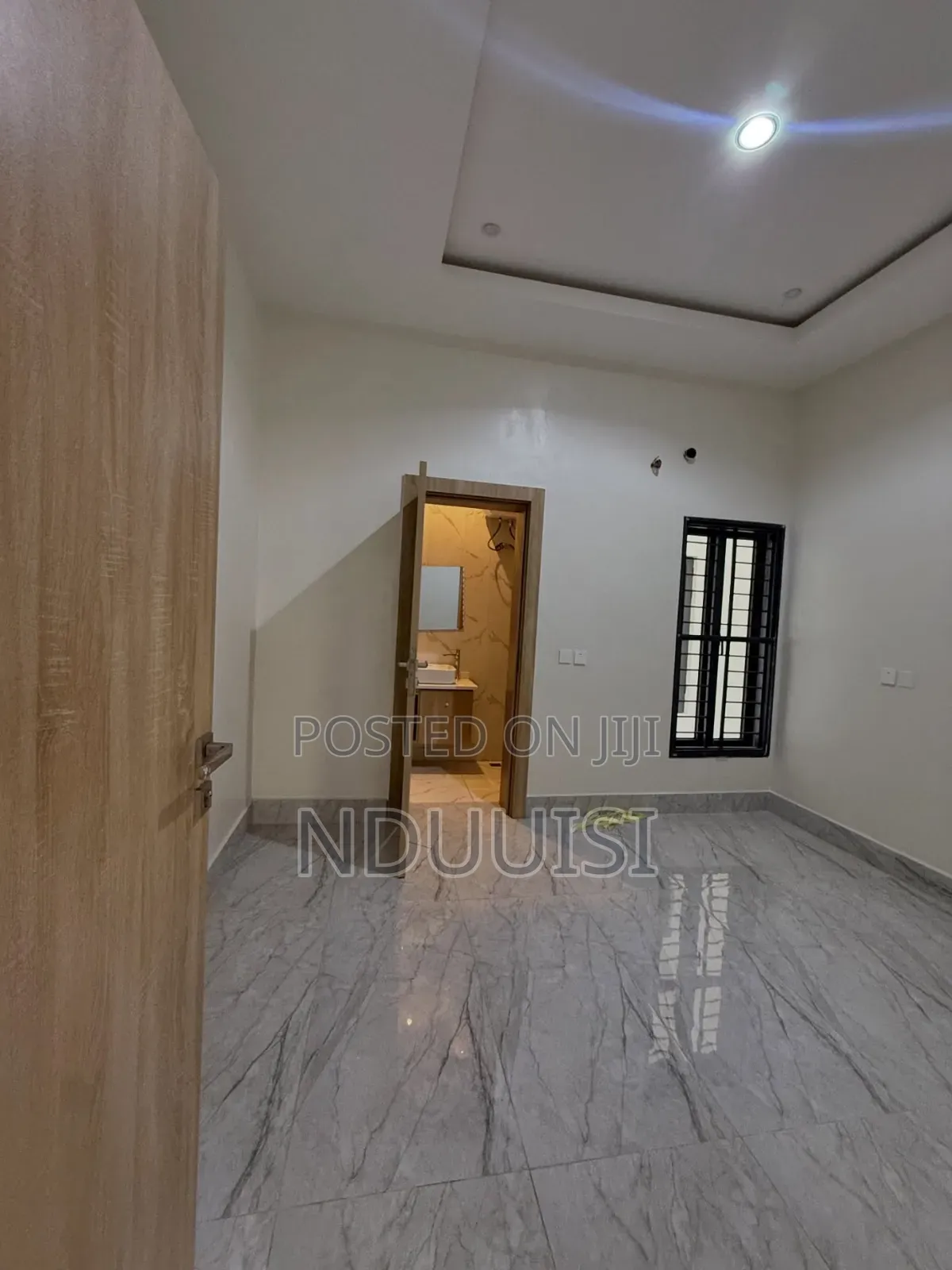 5bdrm Duplex in Kado for sale