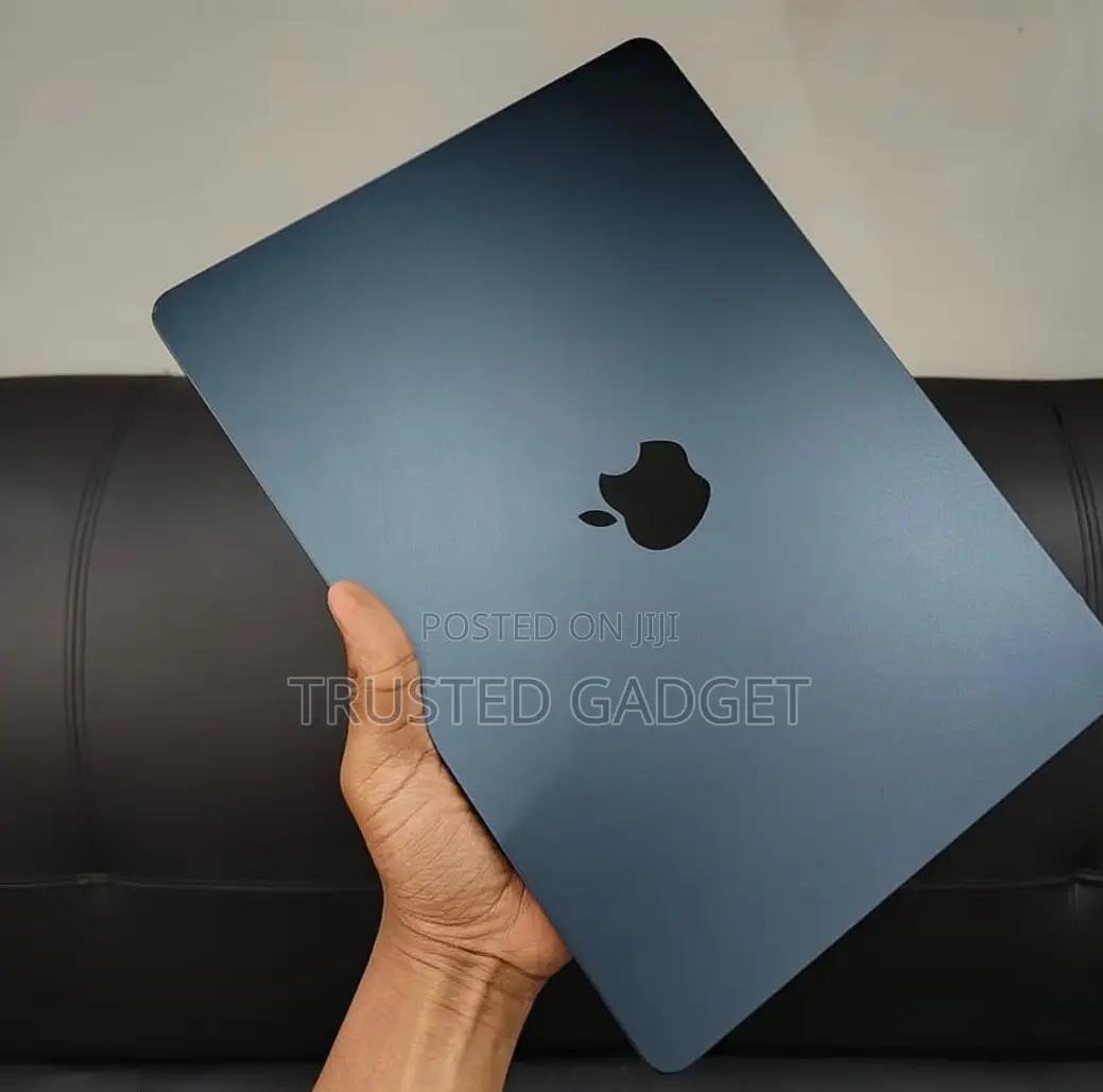 Laptop Apple MacBook Air 2022 M2 8GB Intel Core I5 SSD 256GB