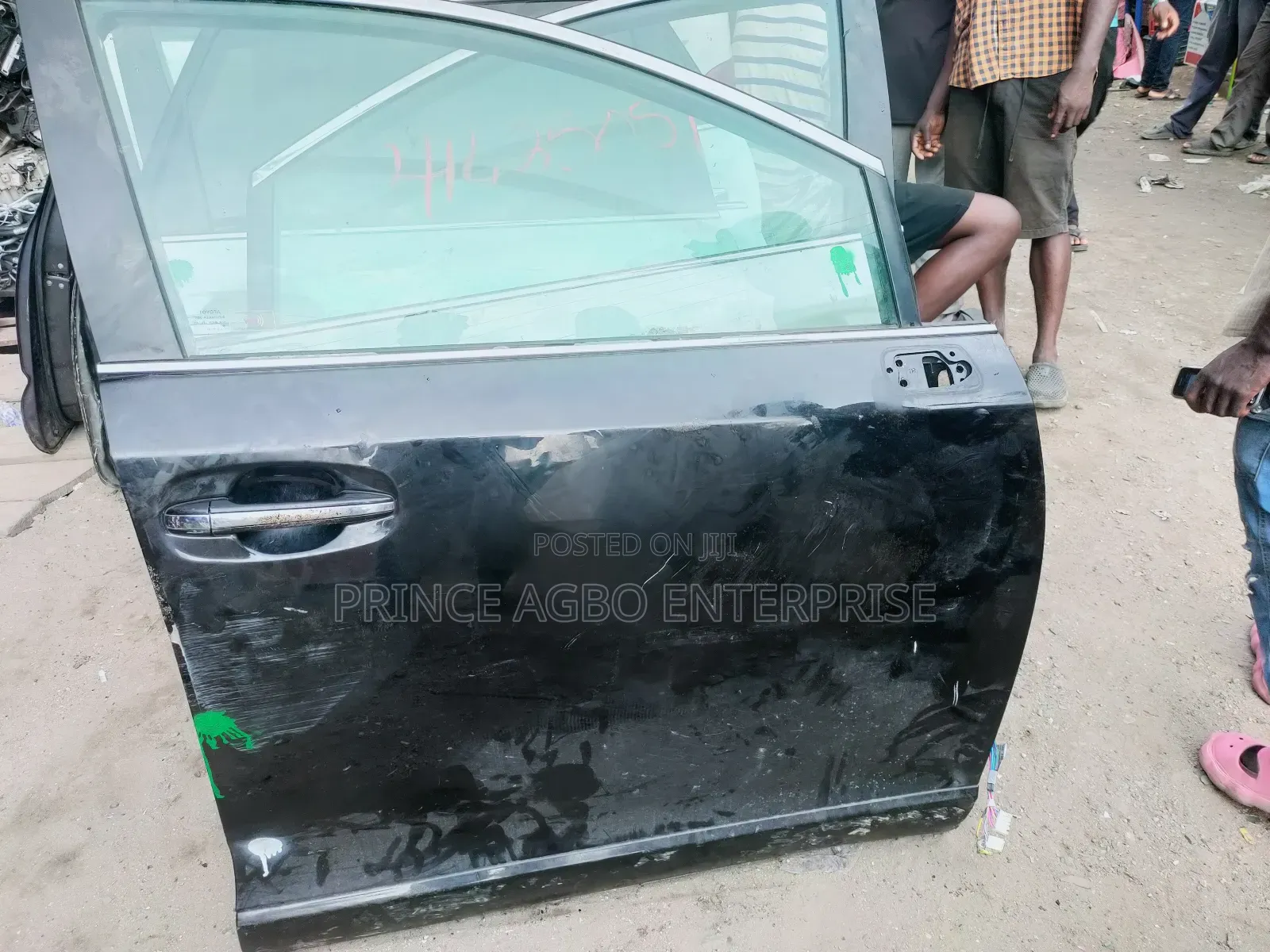 Toyota Door Venza 2011 Model