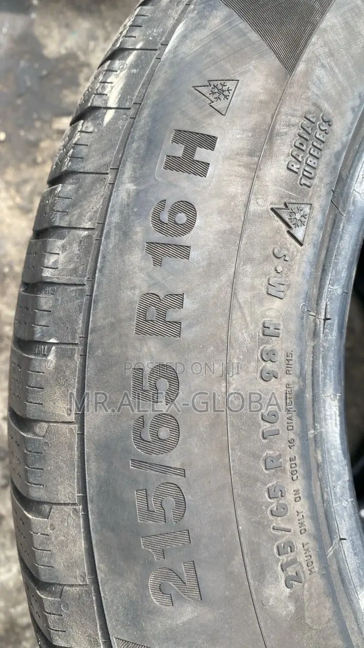 Highest Grade 215/65/16 Inches Tires