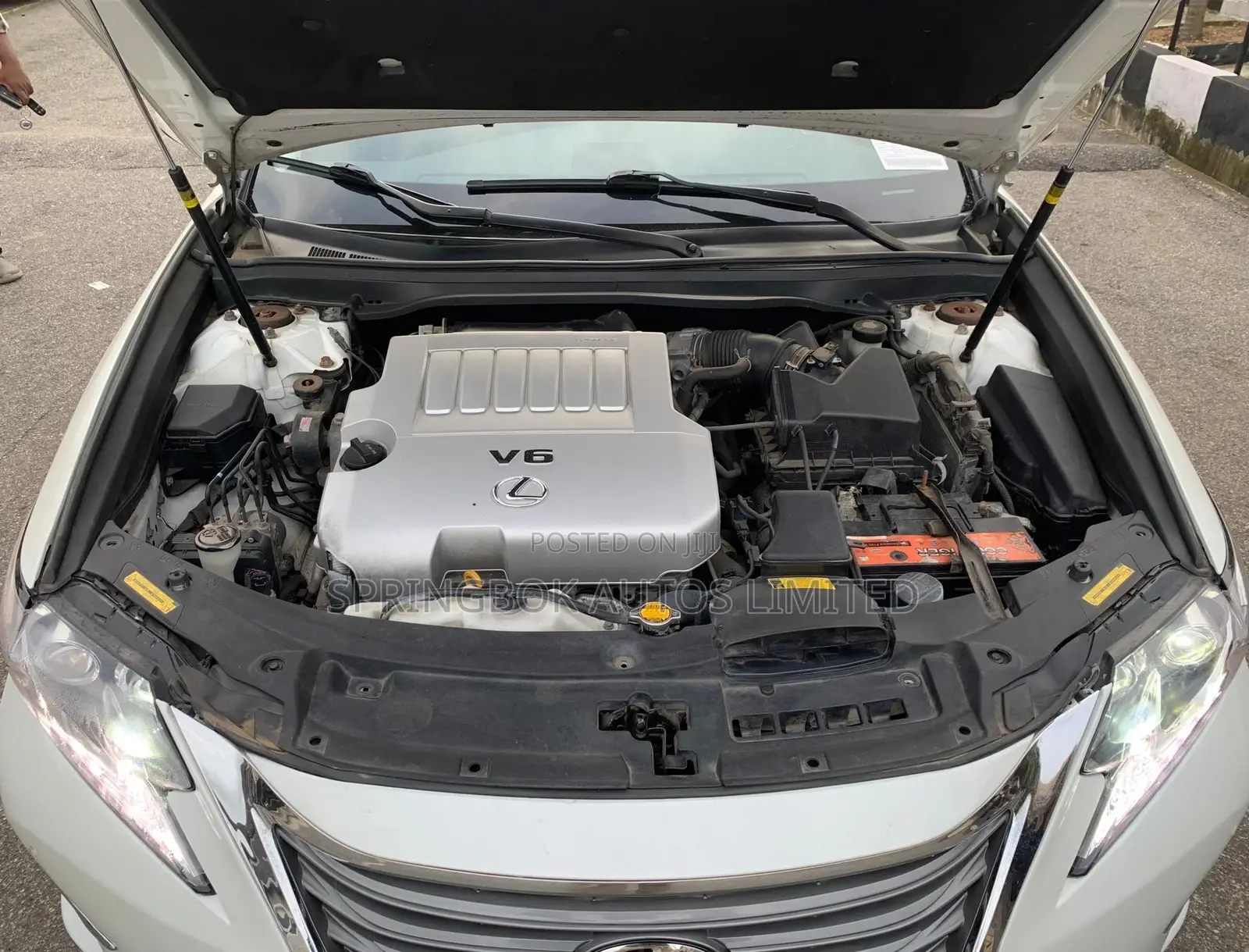 Lexus ES 350 FWD 2013 White
