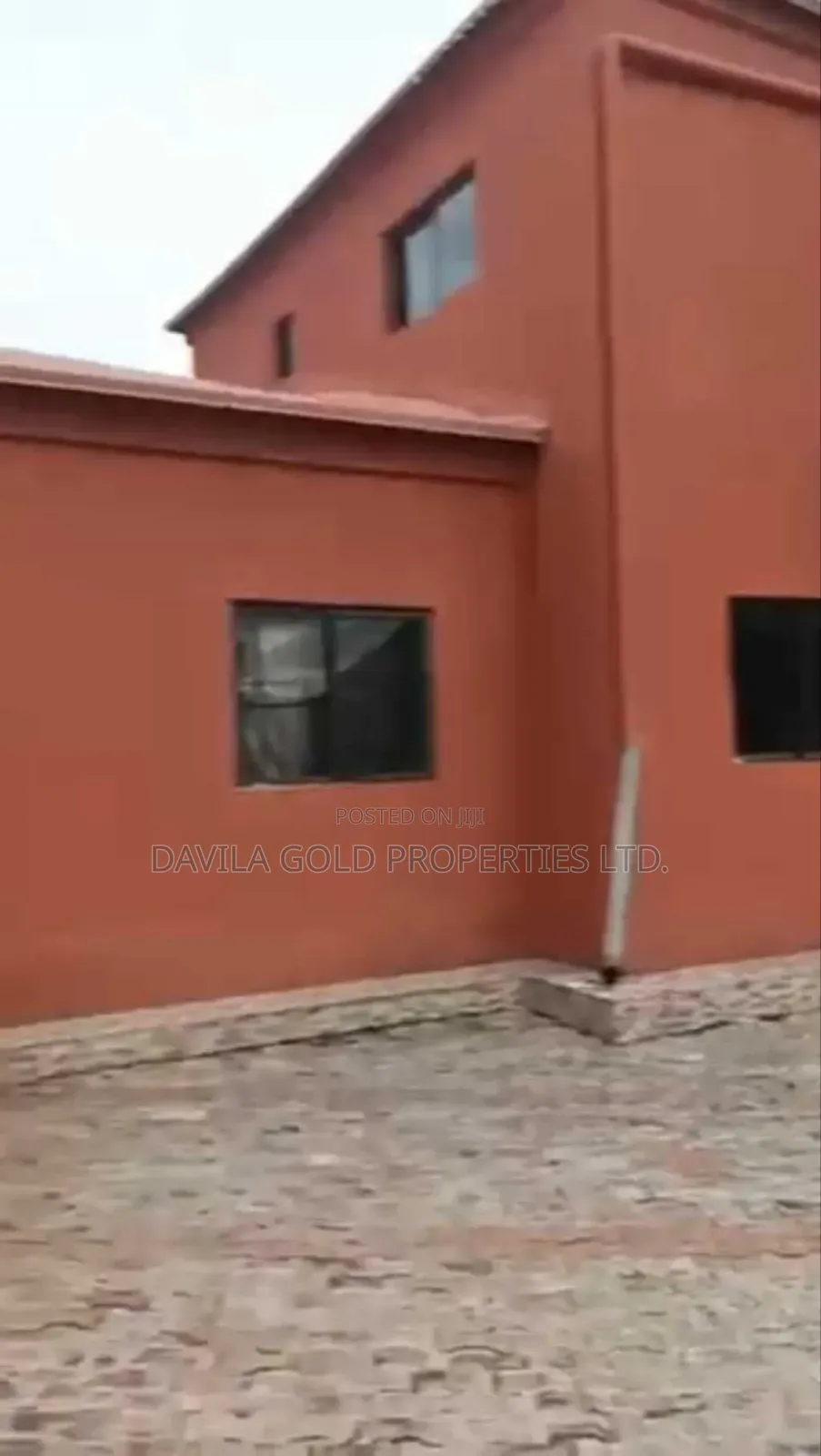 9bdrm Duplex in Benin City for sale