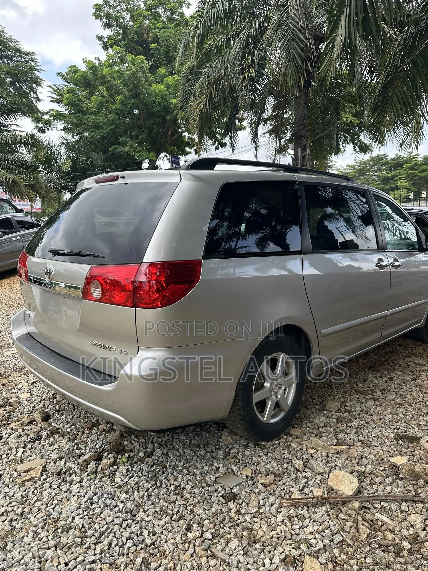 Toyota Sienna LE 4WD 2007 Silver