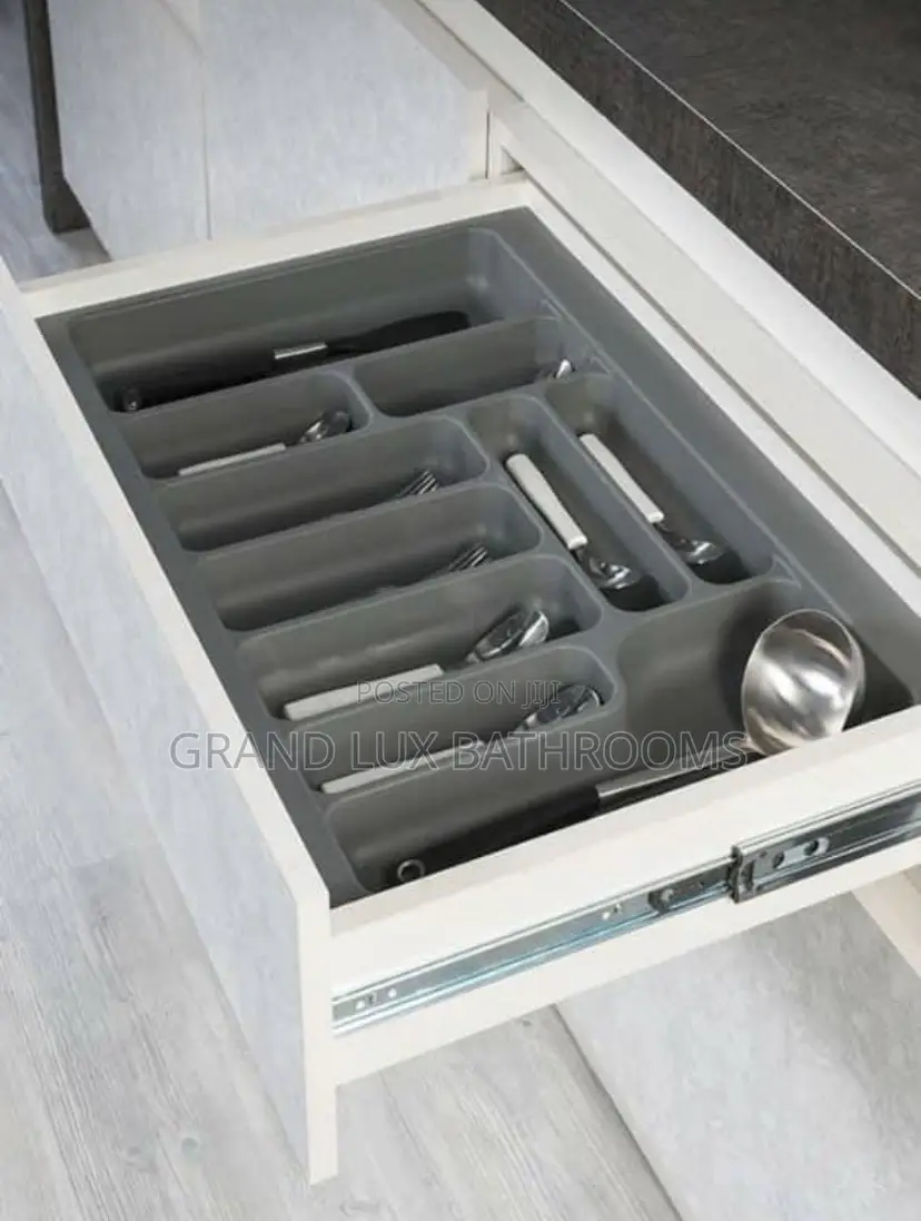Cutlery Organizer Drawer With Utensil Tray
