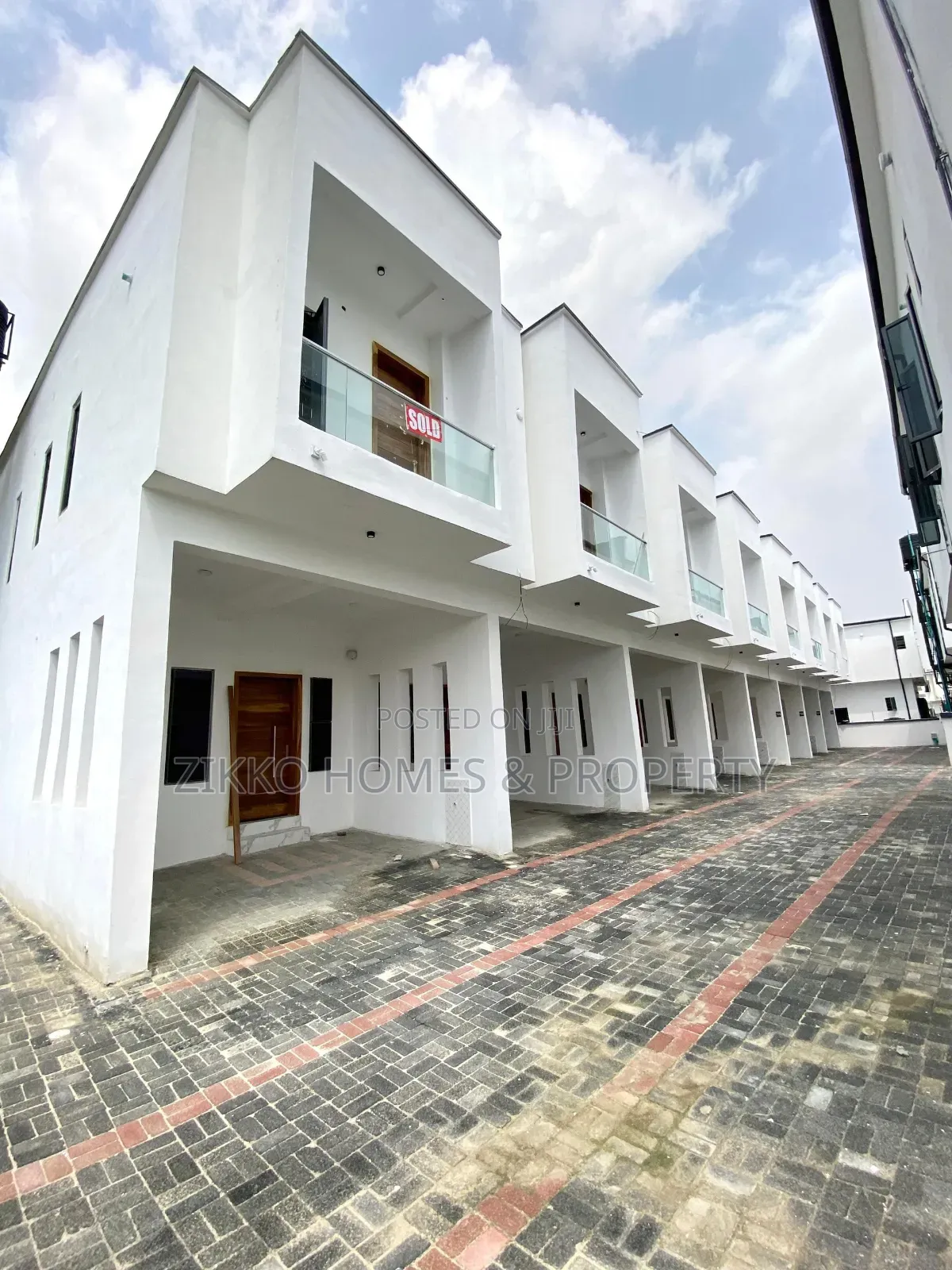 2bdrm Townhouse/Terrace in Ajah for Sale