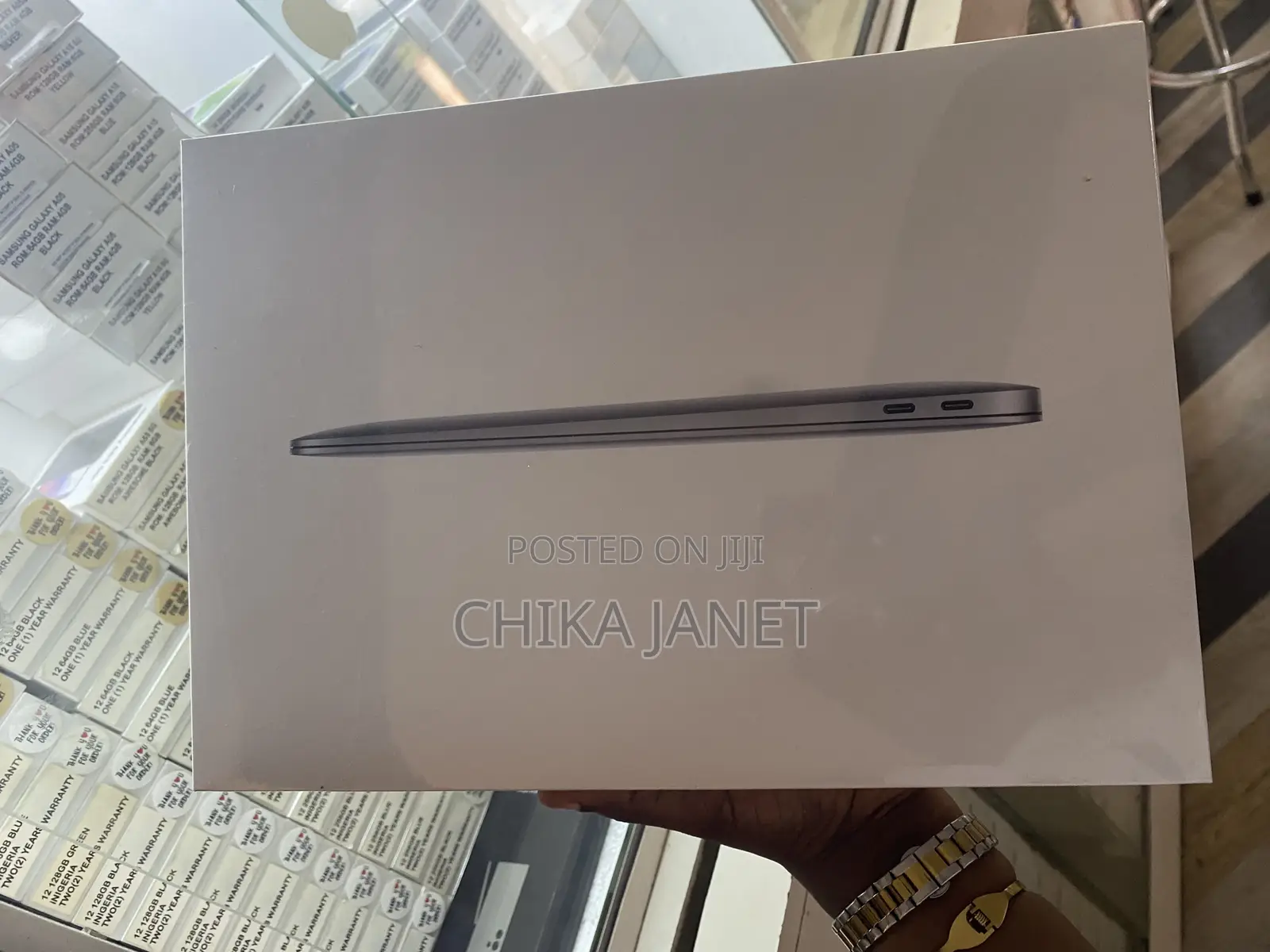 New Laptop Apple MacBook Air 2020 M1 8GB Apple M1 SSD 256GB