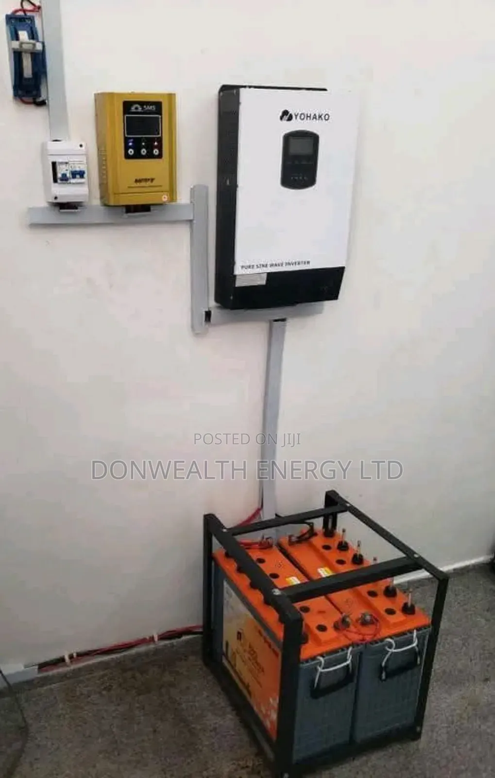 3.5kva Hybrid Inverter, 2)220ahm Battery Complete Setup