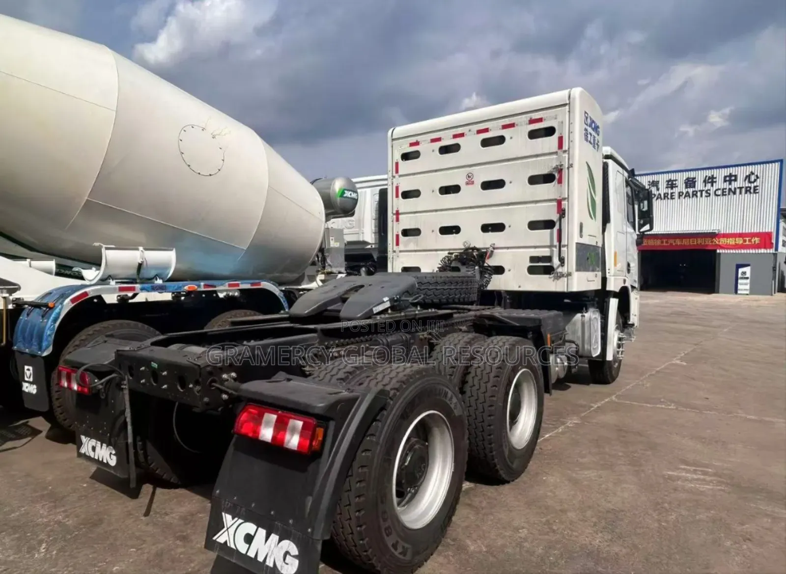 Brand New Hanvan CNG Trailer Head Tractor Head CNG - 8 Cylinders
