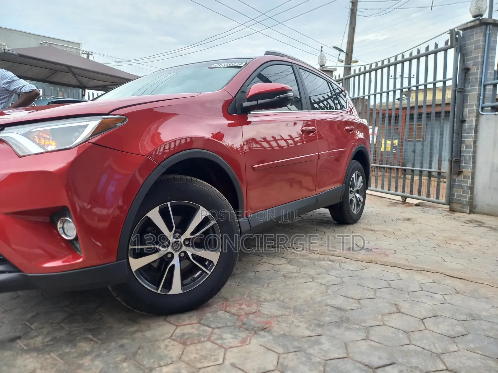 Toyota RAV4 XLE AWD (2.5L 4cyl 6A) 2016 Red