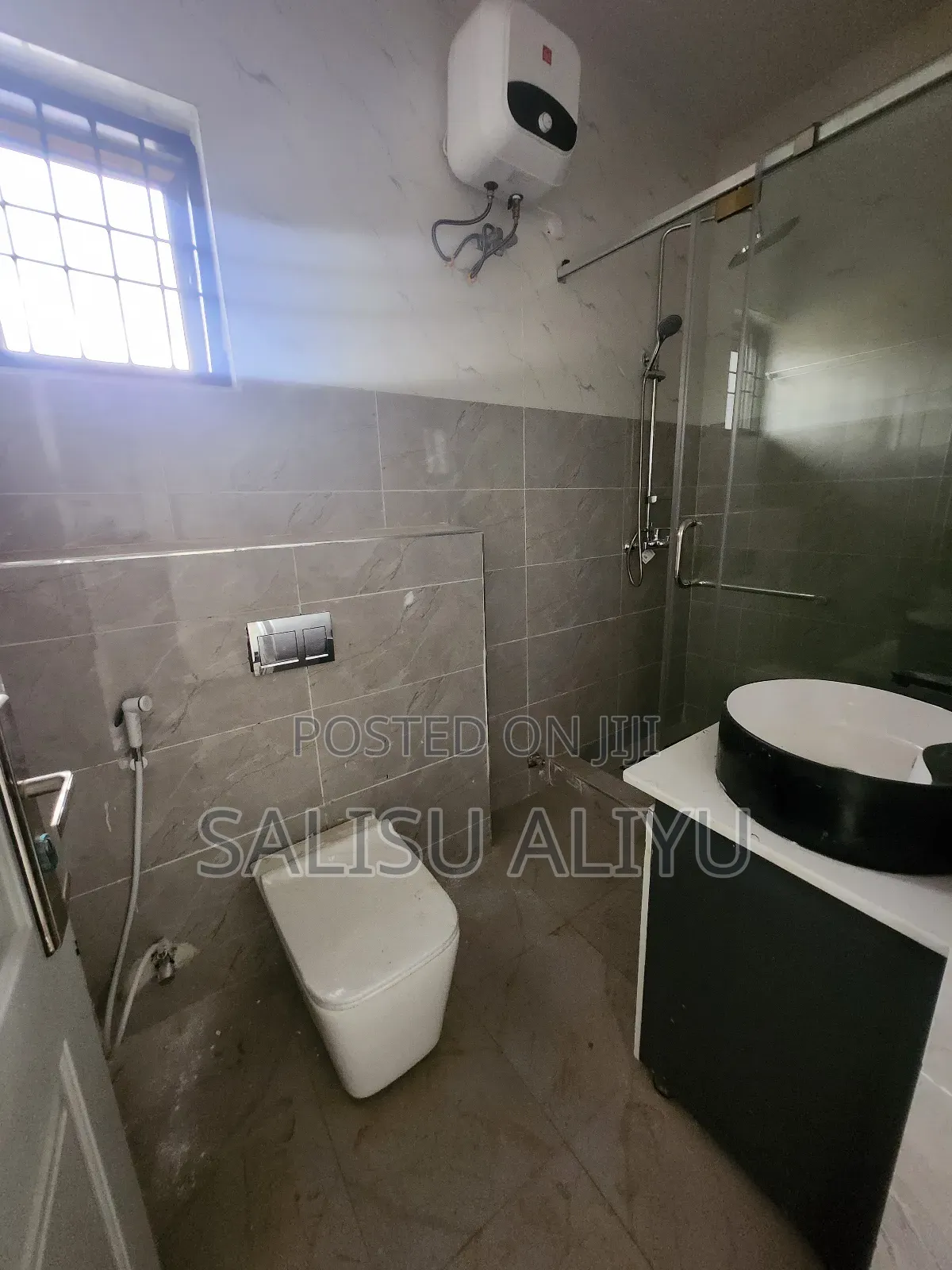 5bdrm Duplex in Jahi for sale