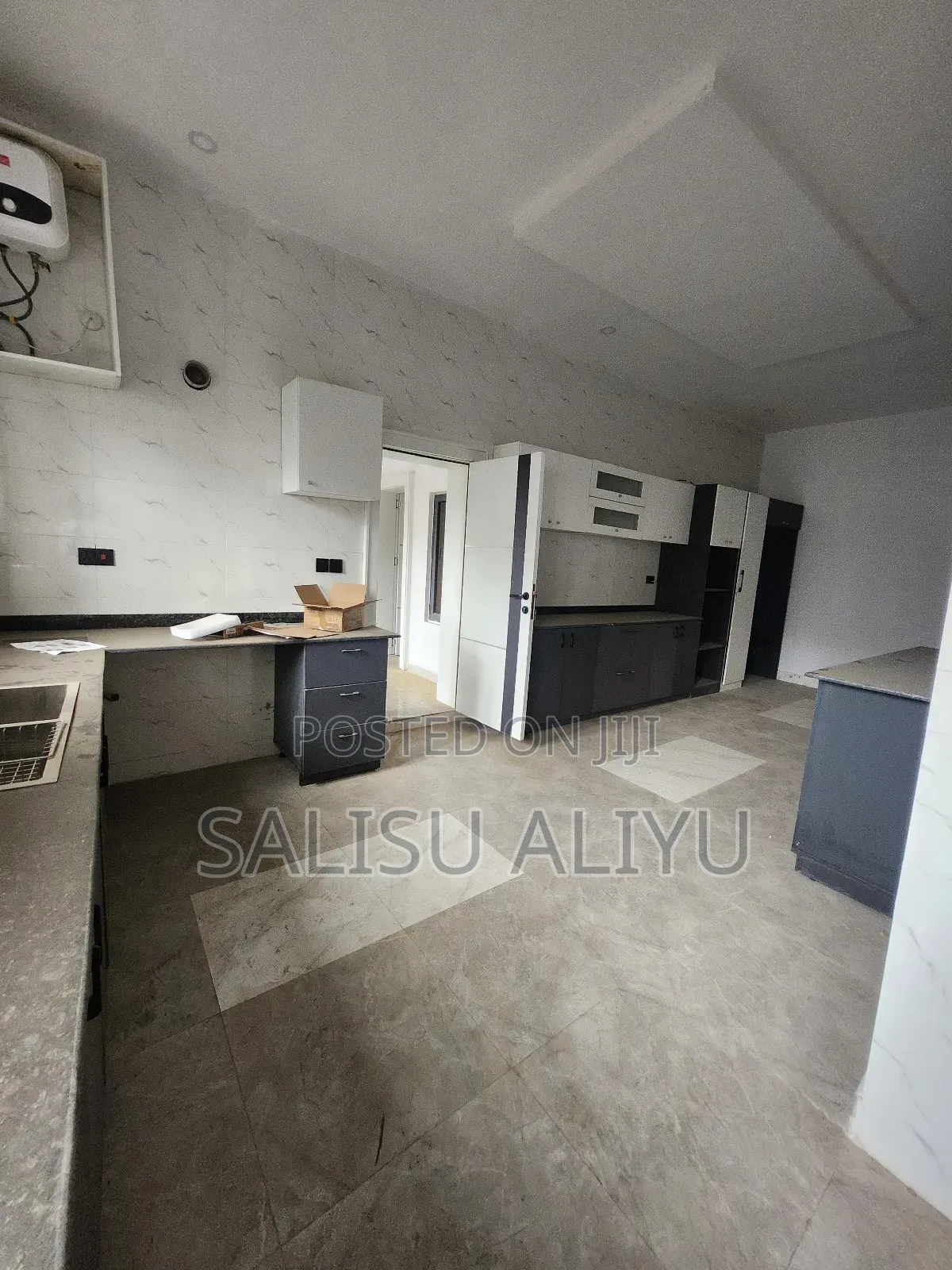 5bdrm Duplex in Jahi for sale