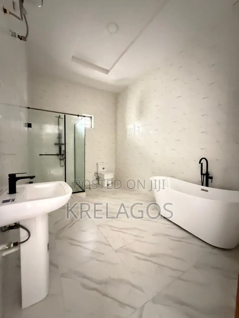 5bdrm Duplex in Orchid, Chevron for sale