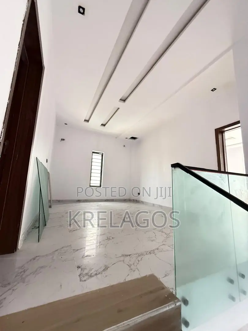 5bdrm Duplex in Orchid, Chevron for sale