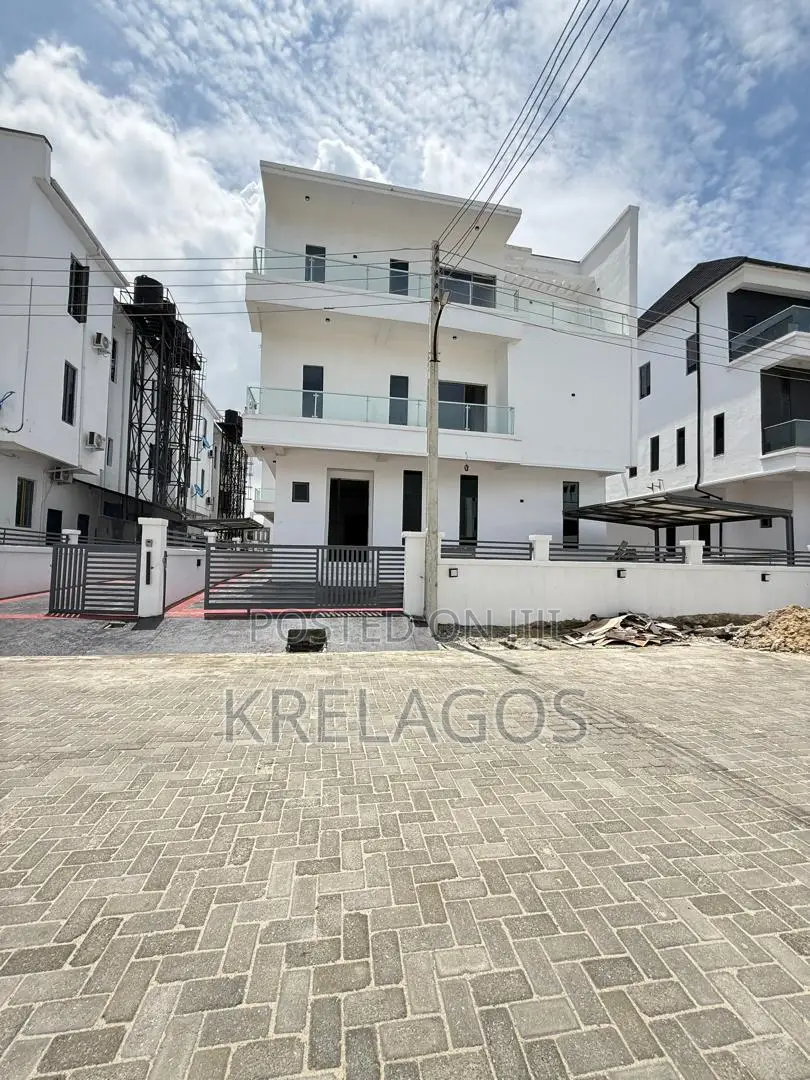 5bdrm Duplex in Orchid, Chevron for sale