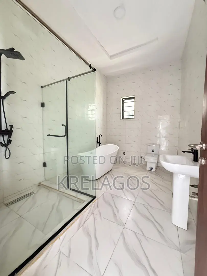 5bdrm Duplex in Orchid, Chevron for sale