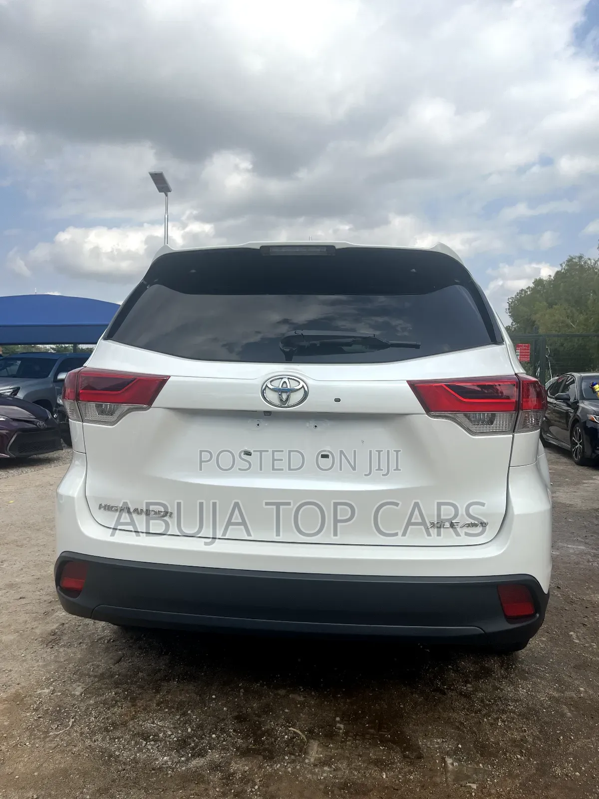 Toyota Highlander XLE 4x4 V6 (3.5L 6cyl 8A) 2018 White