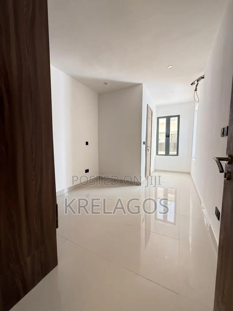 3bdrm Duplex in Orchid, Chevron for sale