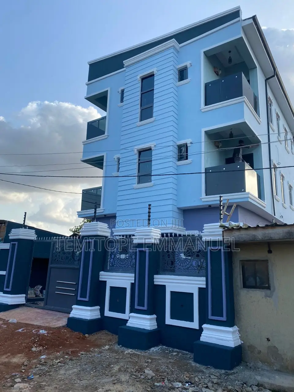 Furnished 6bdrm Duplex in Ifo for sale