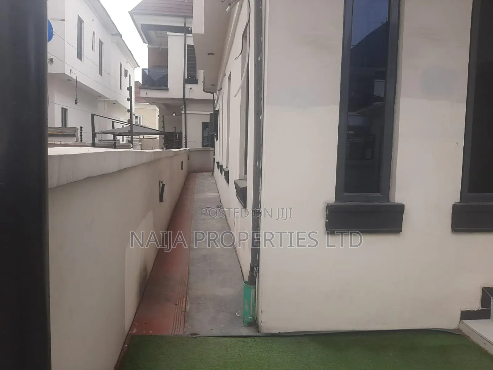 4bdrm Duplex in Chevron, Lekki for sale