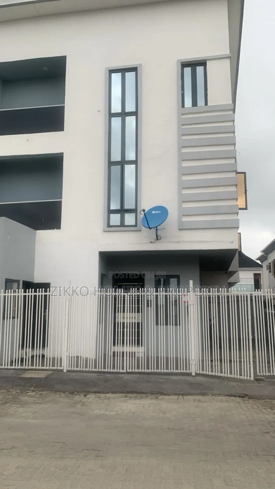 3bdrm Duplex in Ikota Gra, Lekki for sale