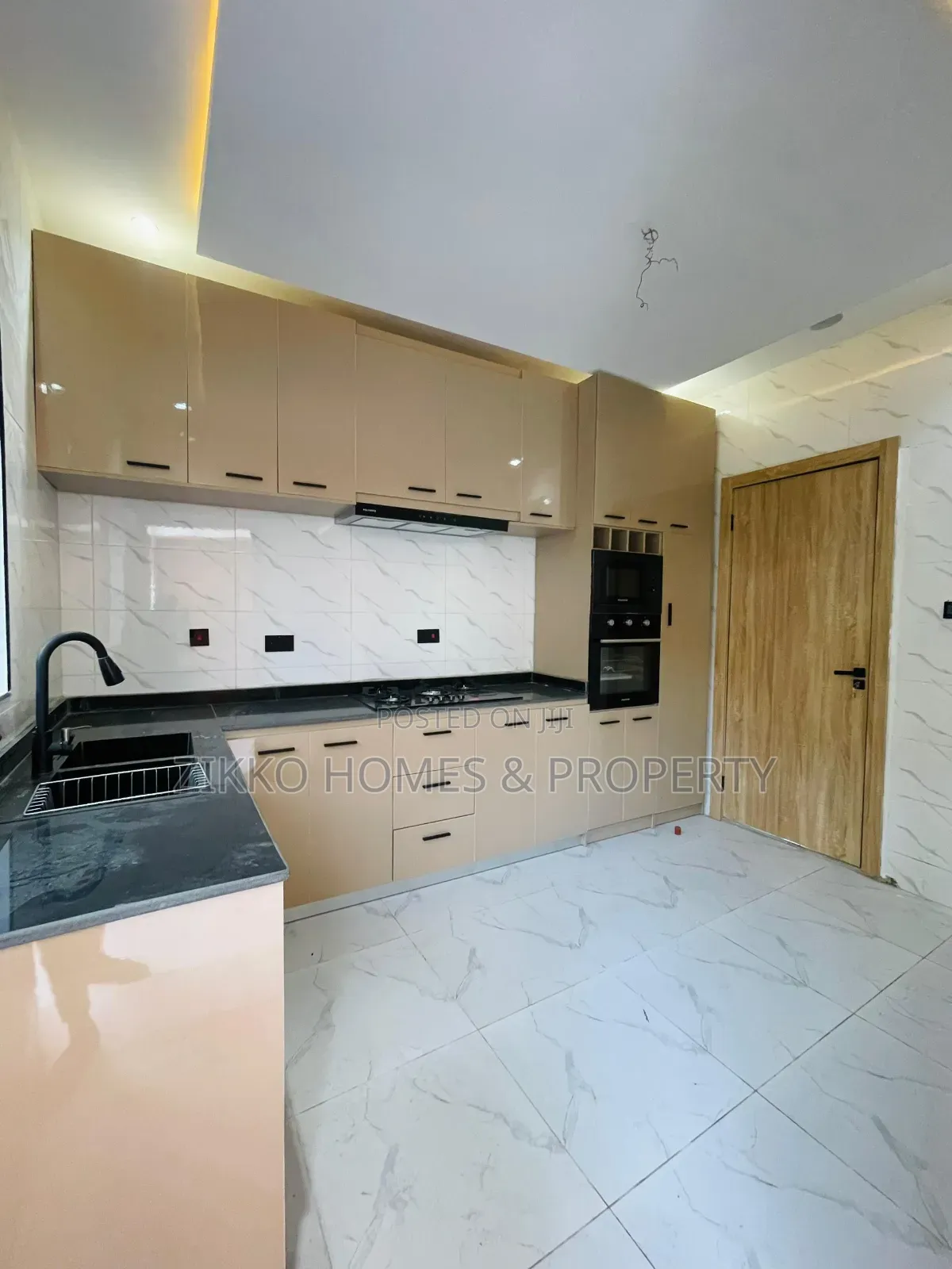 4bdrm Duplex in Ajah, Lekki for sale