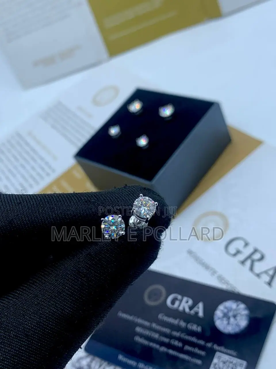 Vvs1 Moissanite Unisex Studs