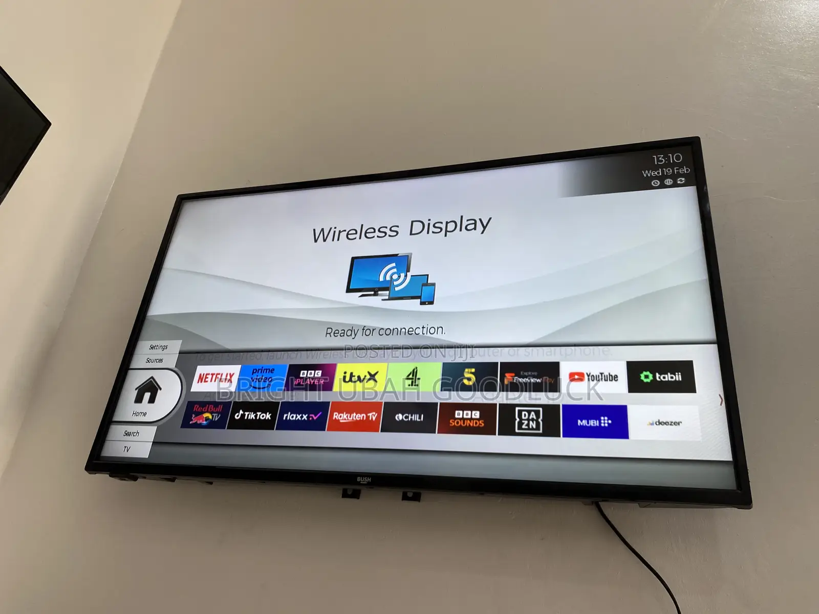 Bush 40 Inches Full Smart Tv With Mirror Cast Altra Youtu