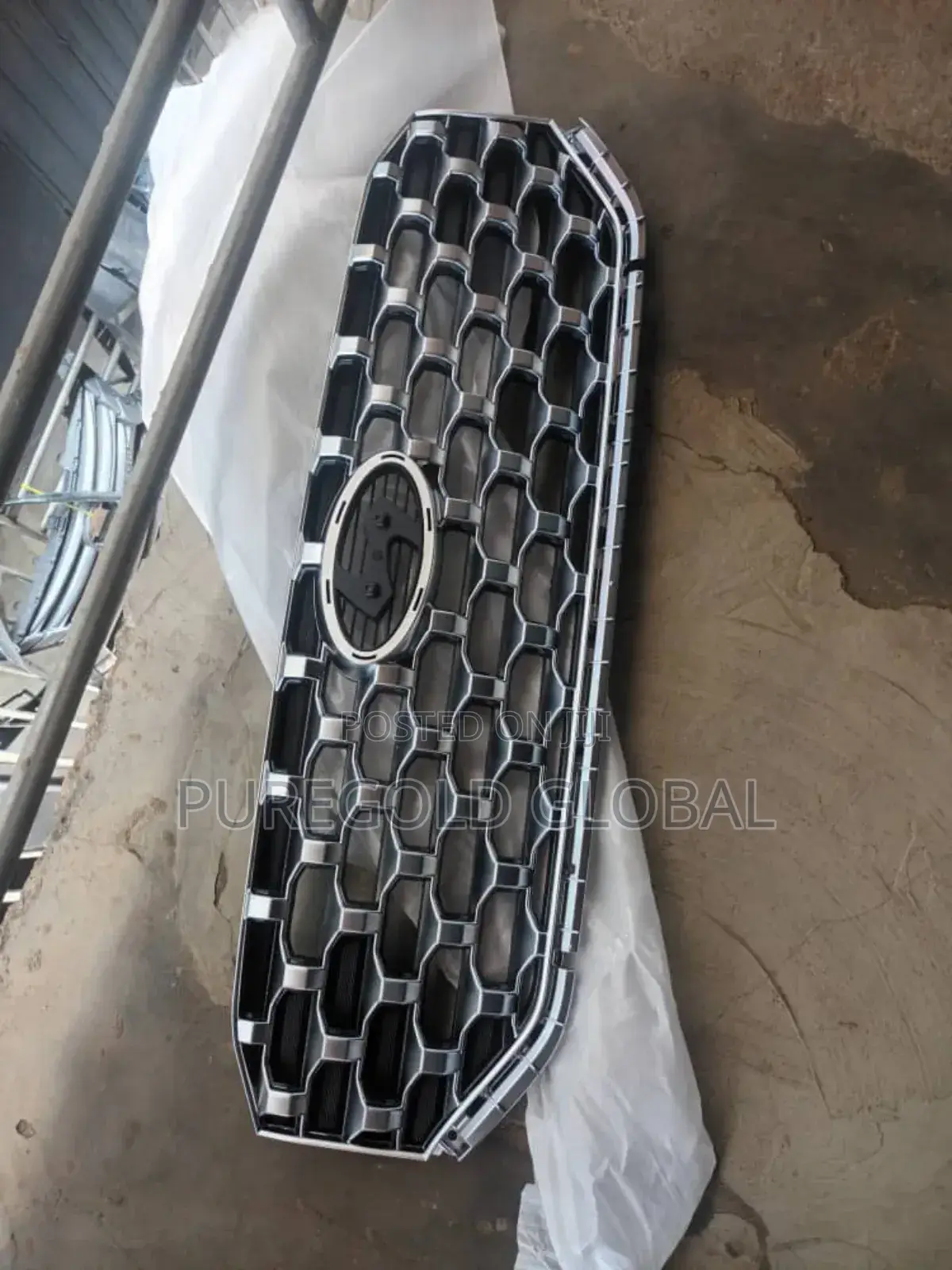 Santafe 2023 Model Front Grille