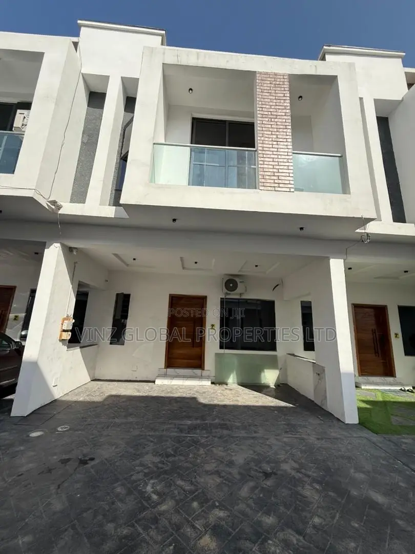 Excellent 3 Bedroom Duplex With Ps5 Massage Chair