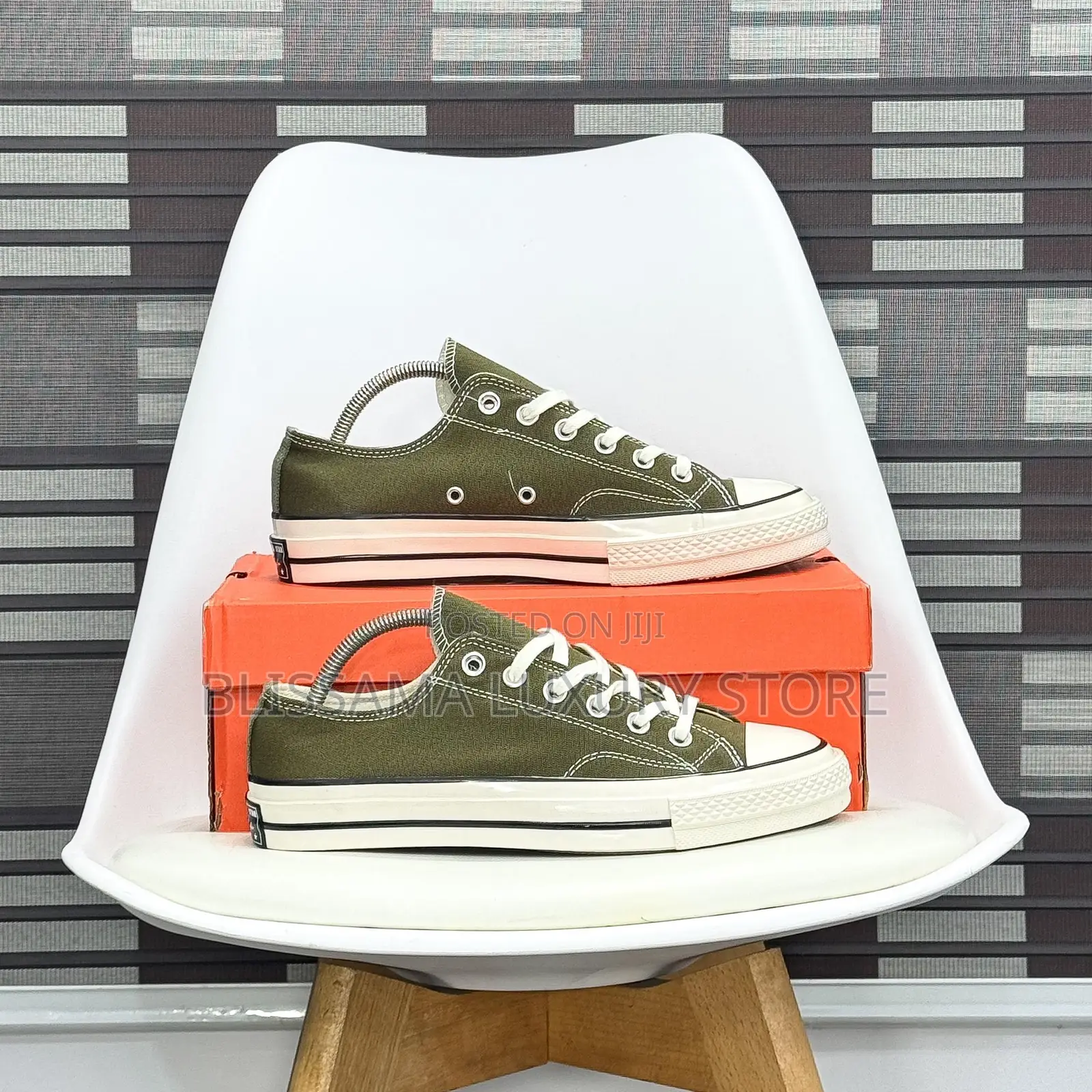 Converse Chuck Taylor All Star 70 Plus Low Luxury Sneakers