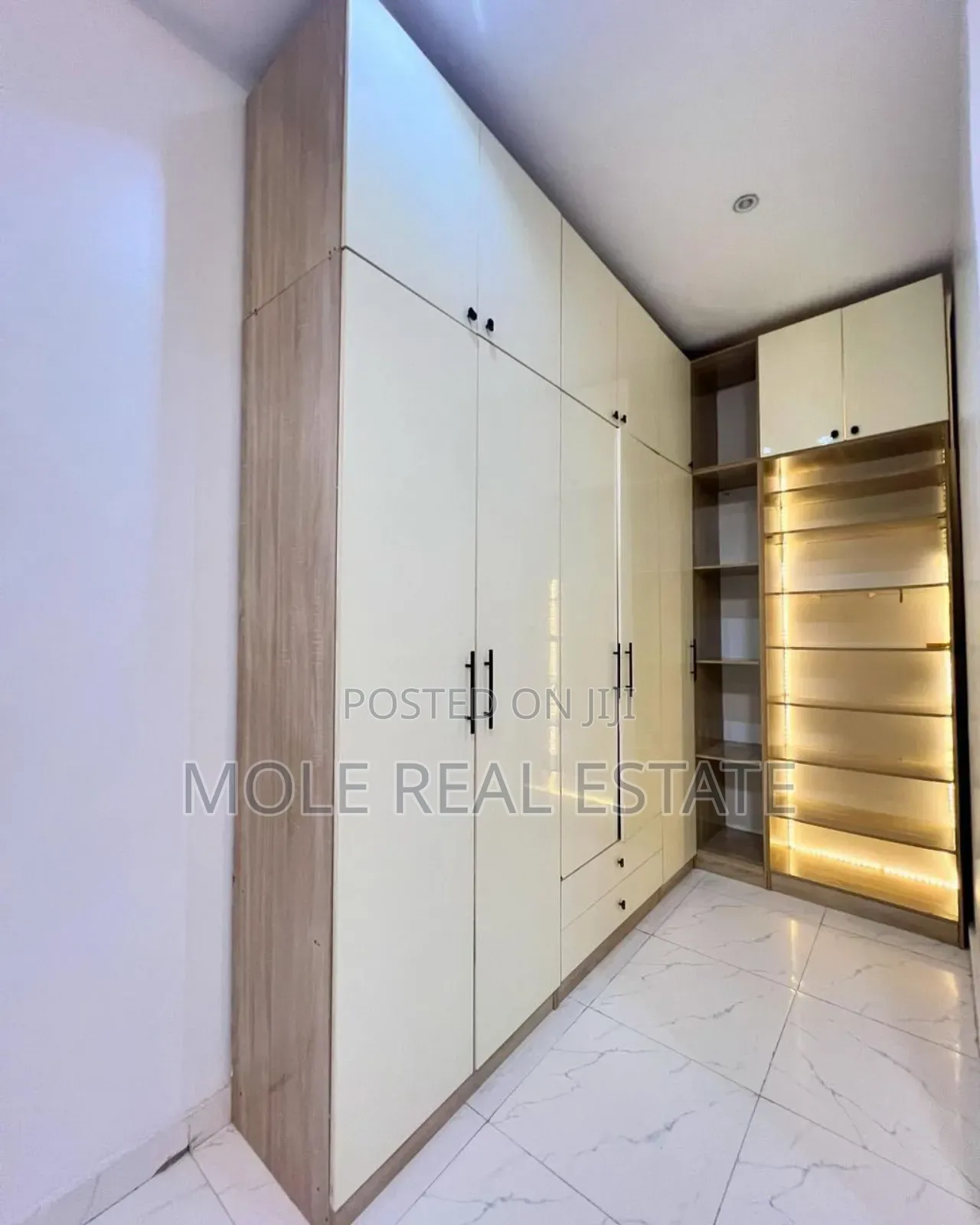 Furnished 3bdrm Block of Flats in Old Ikoyi for sale