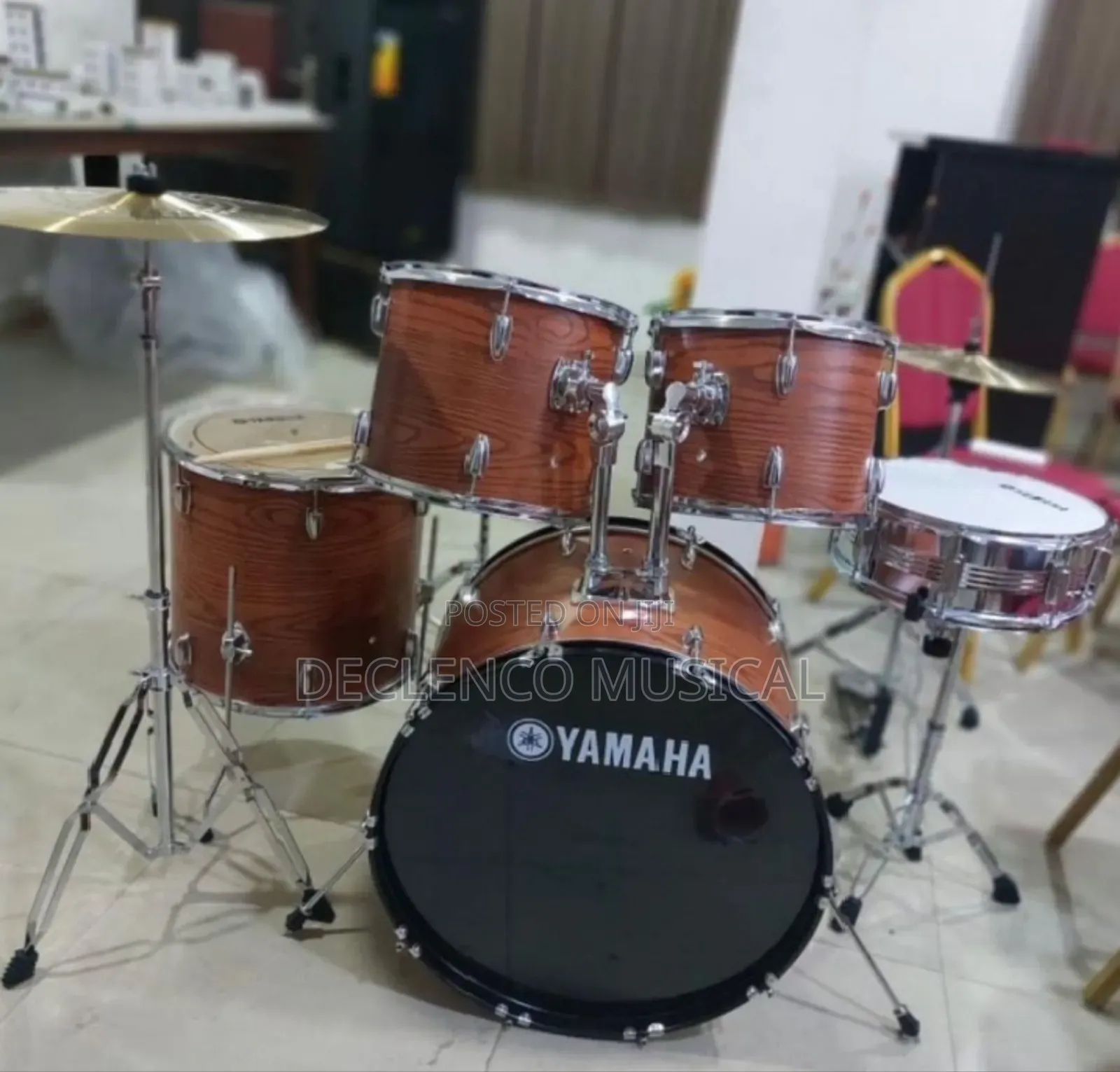 Yamaha Acoustic Drum 5 Set