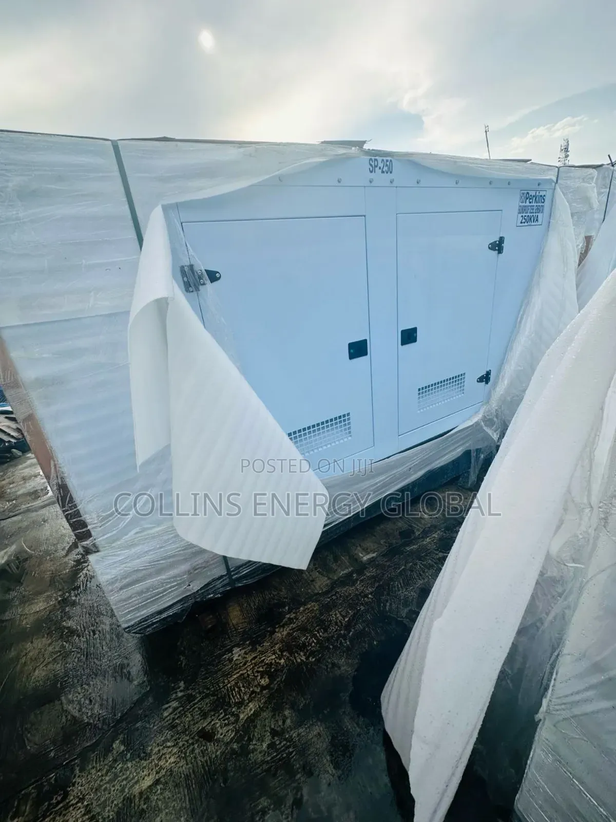 250kva Uk Perkins Soundproof Copper Coil Generator