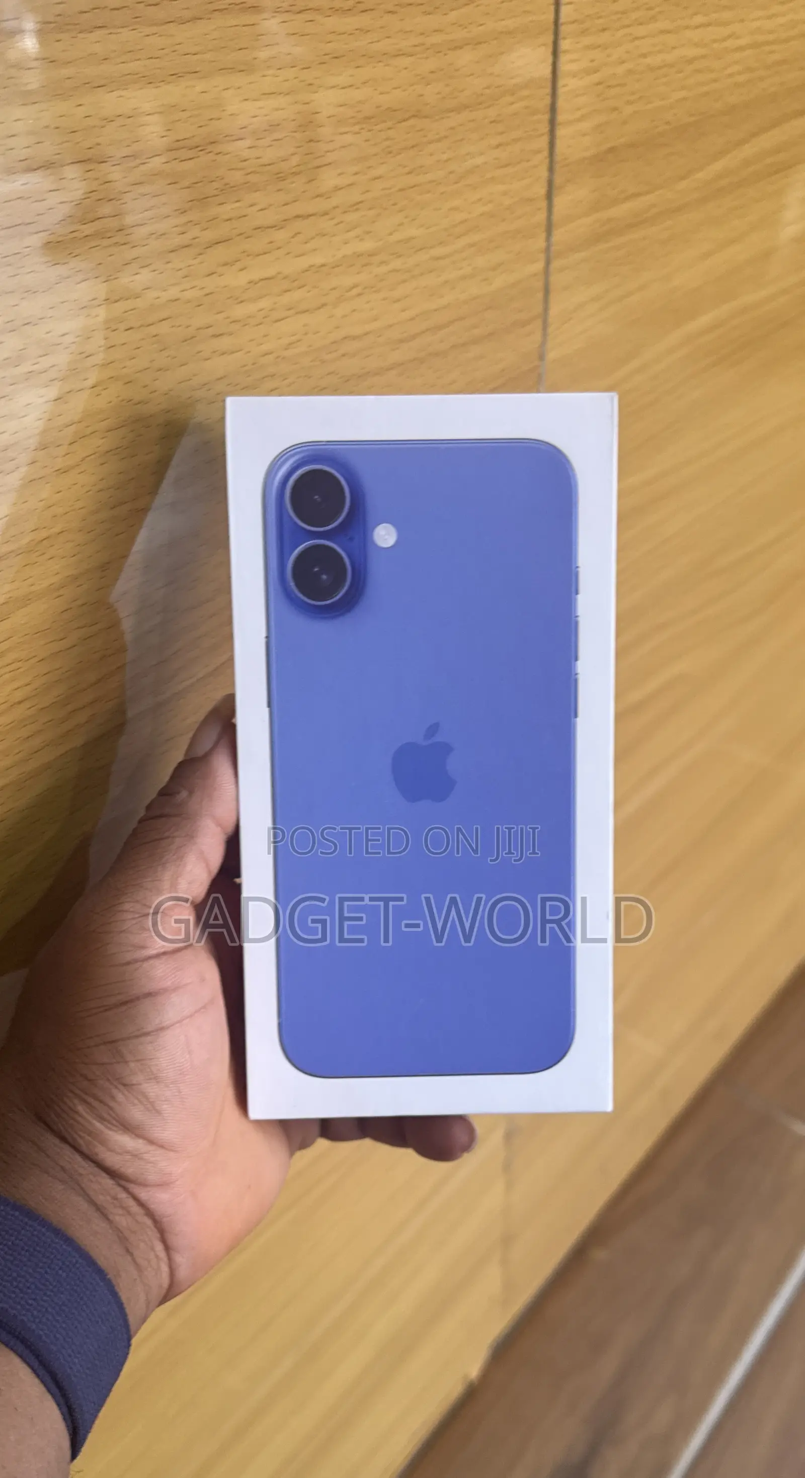 New Apple iPhone 16 128 GB Blue