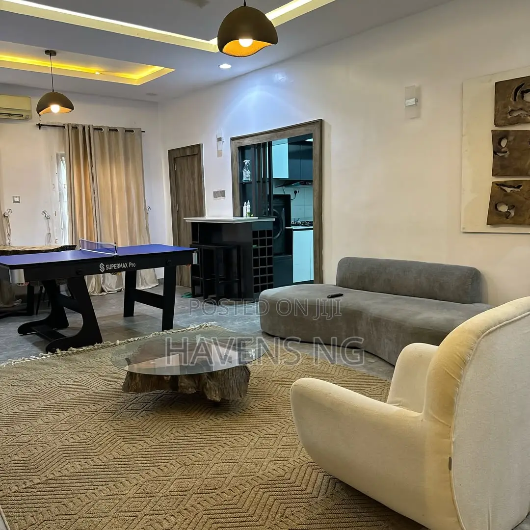 Stylish 1-Bedroom Apartment in Jahi (By Gilmore), Abuja