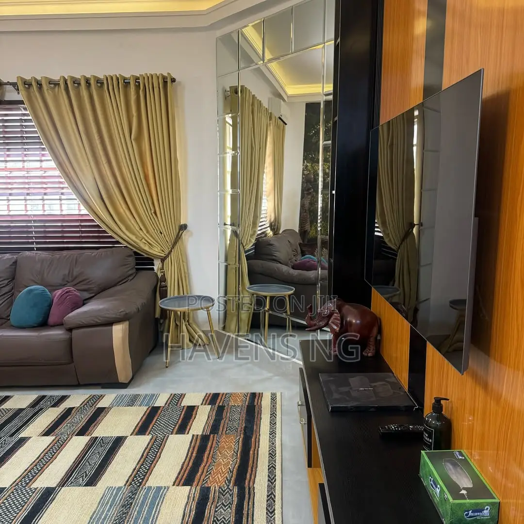 Luxury 2-Bedroom Apartment in Wuse 2, Abuja.