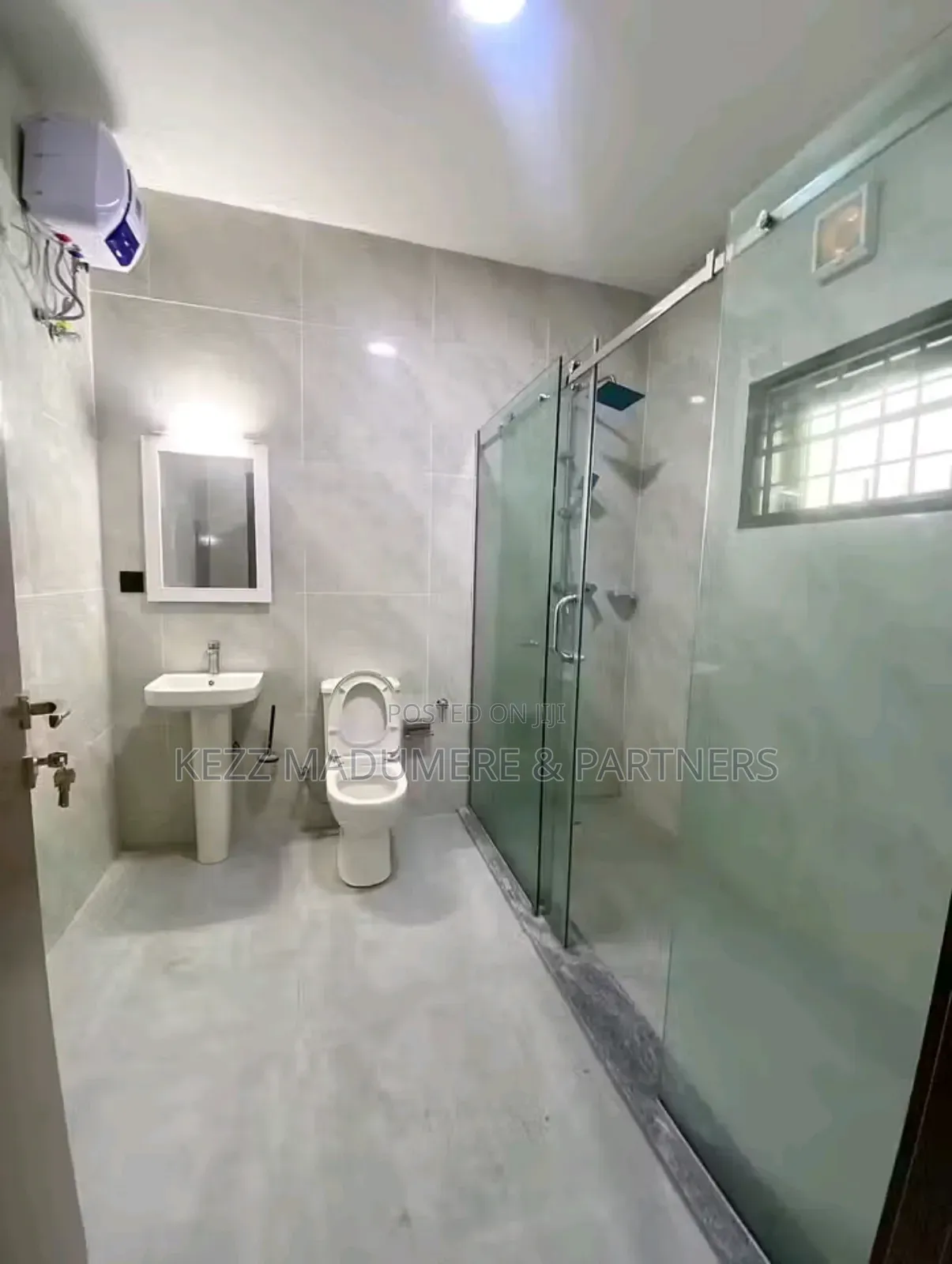 4bdrm Duplex in Old Gra Port for rent