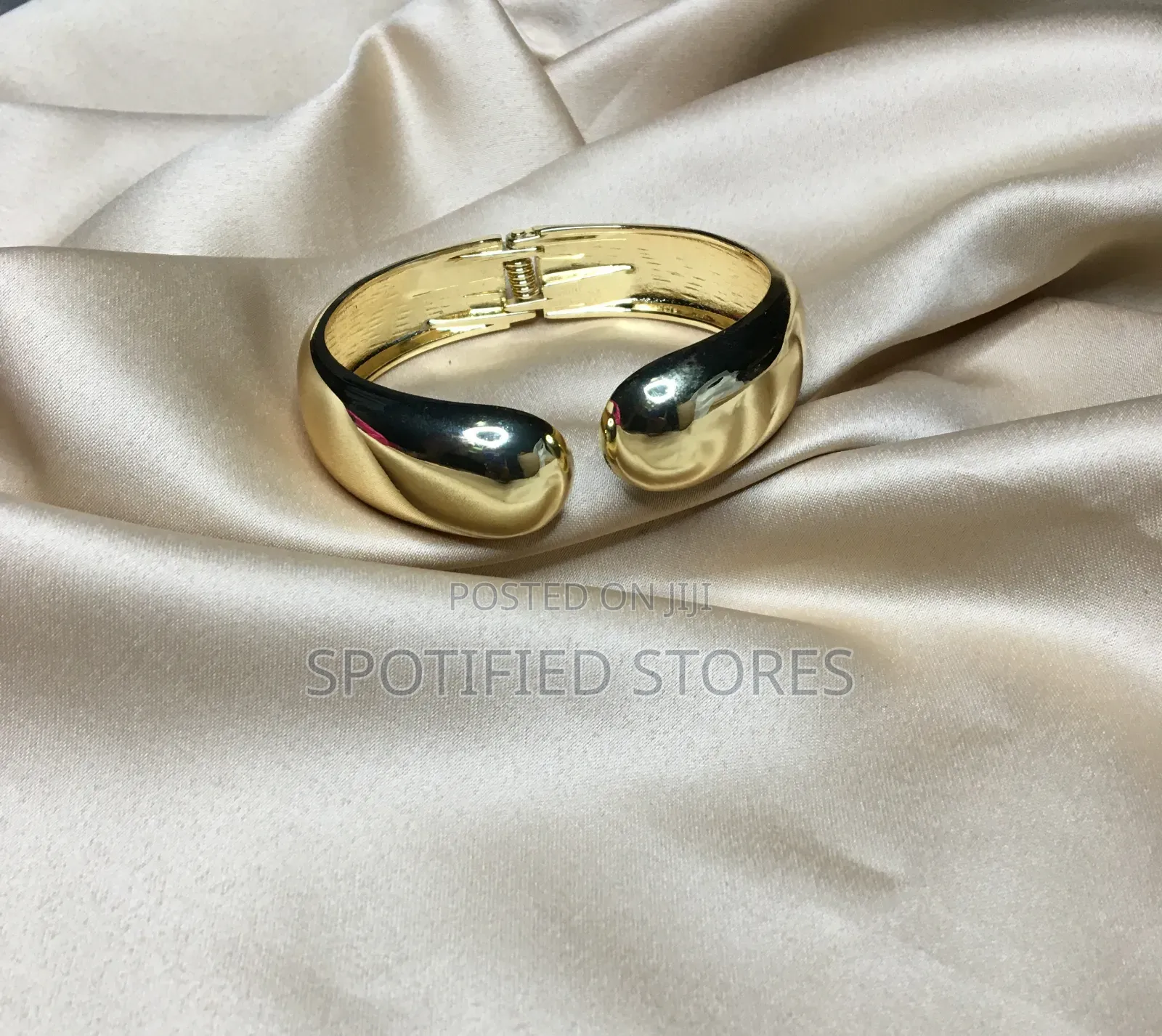 Chunky Cuff Gold Bangle