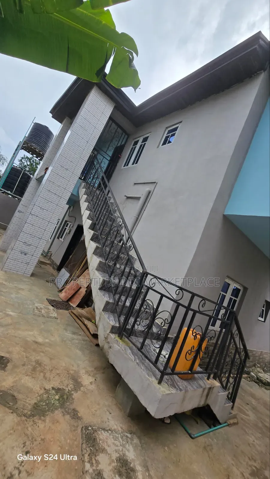 3bdrm Block of Flats in Ayobo for sale