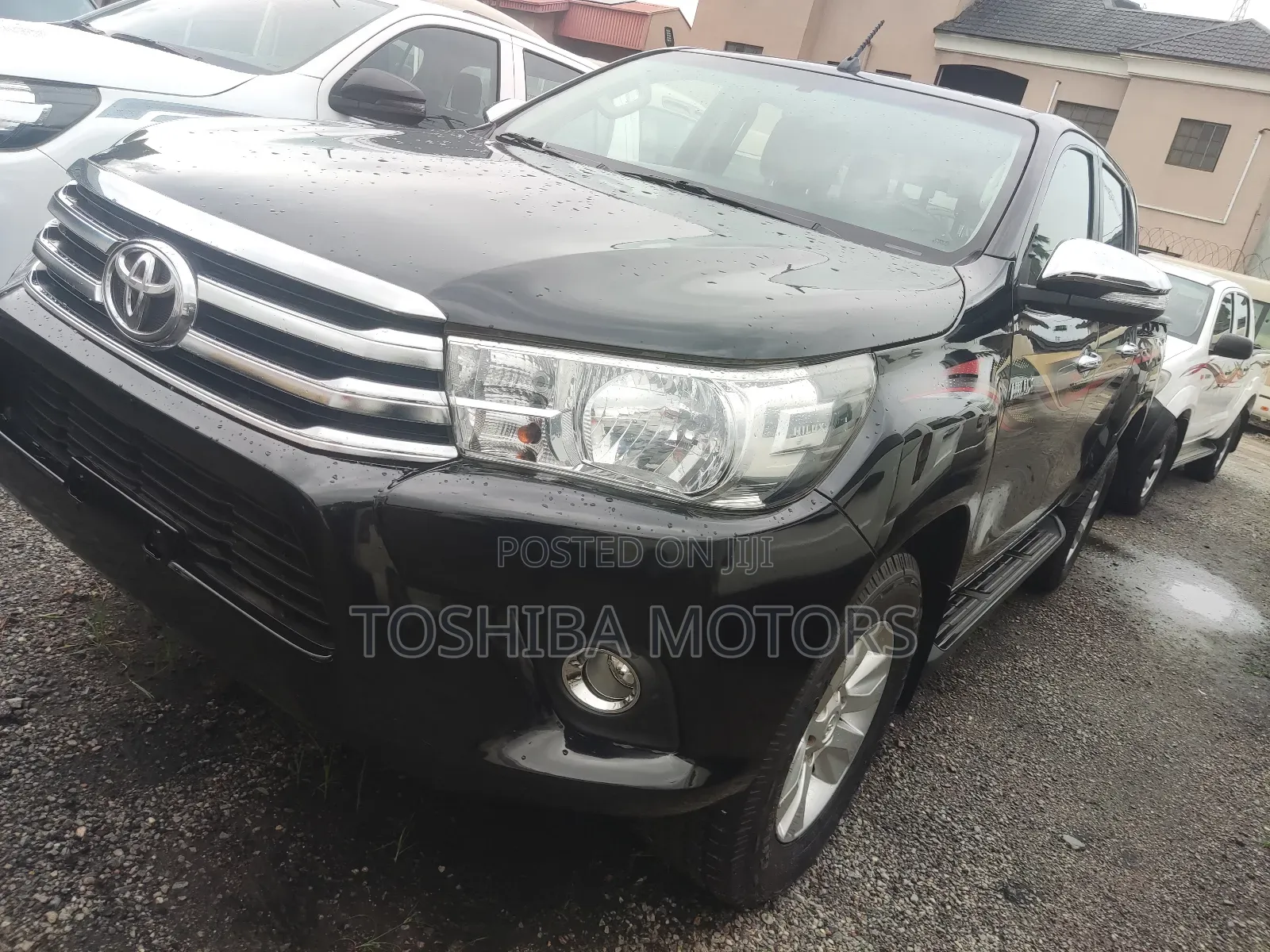 Toyota Hilux SR5 4x4 2018 Black
