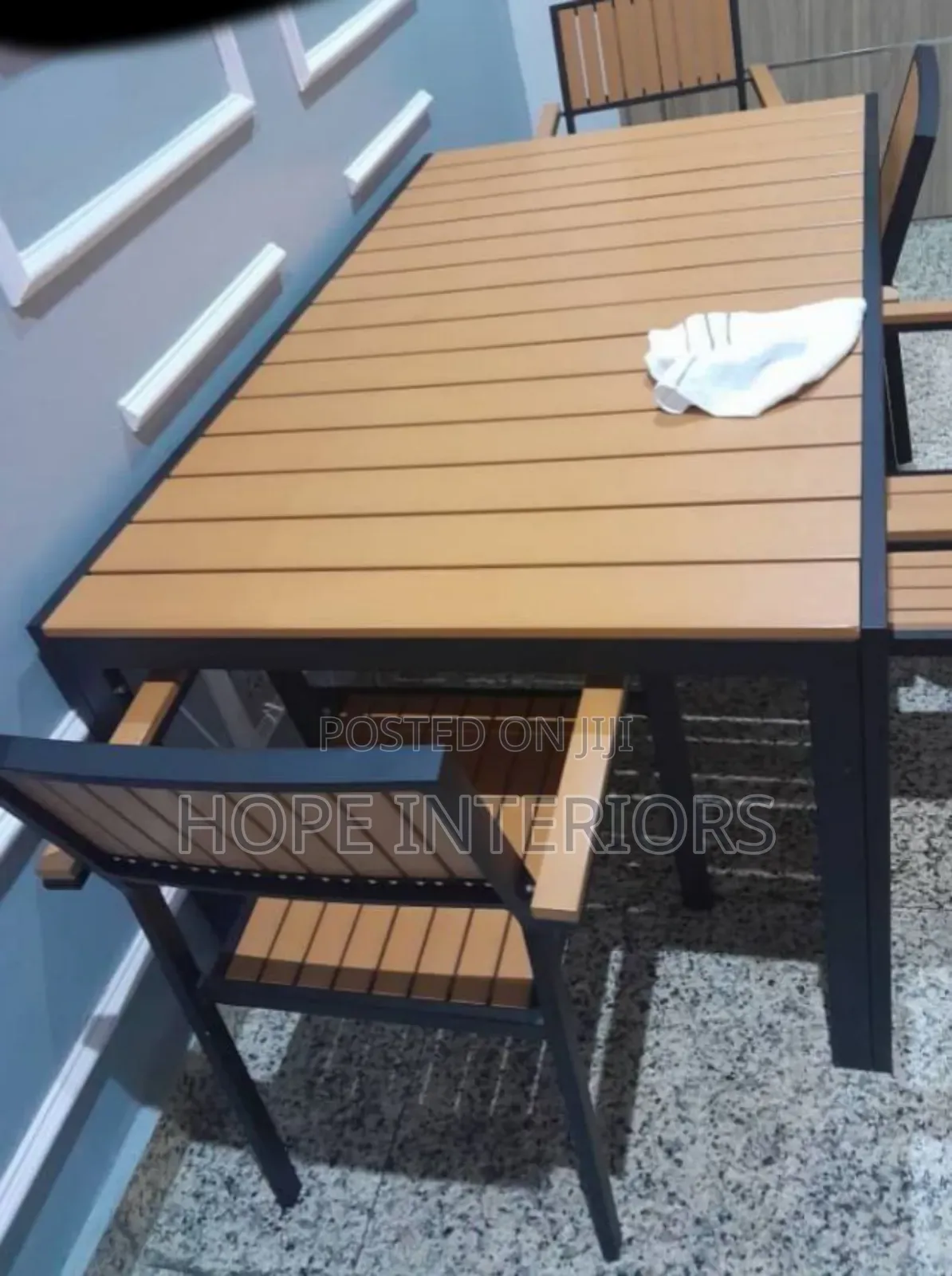 Executive Outdoor Chair And Table