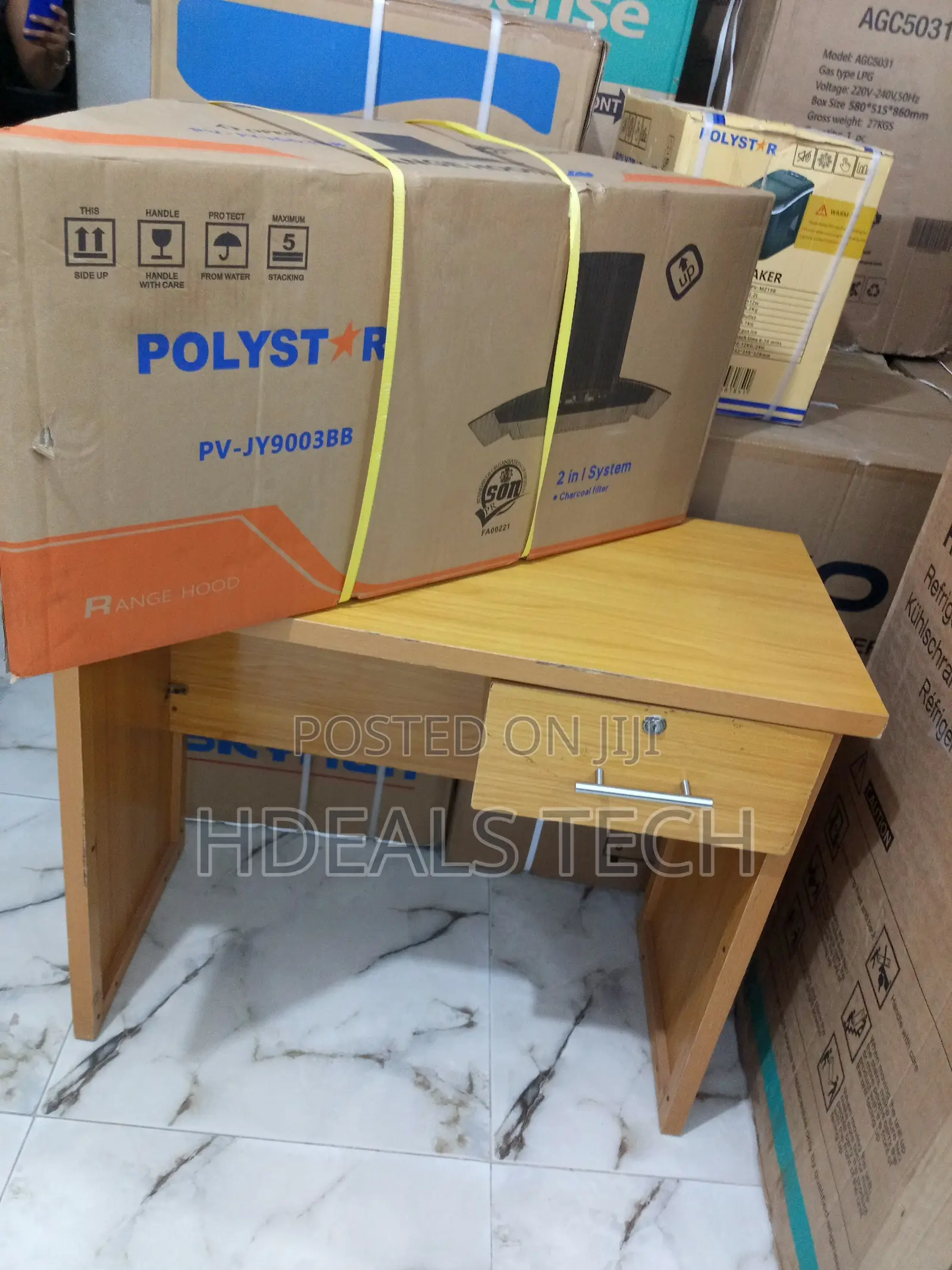 Heat and Smoke Extractor – 90cm Polystar Range Hood