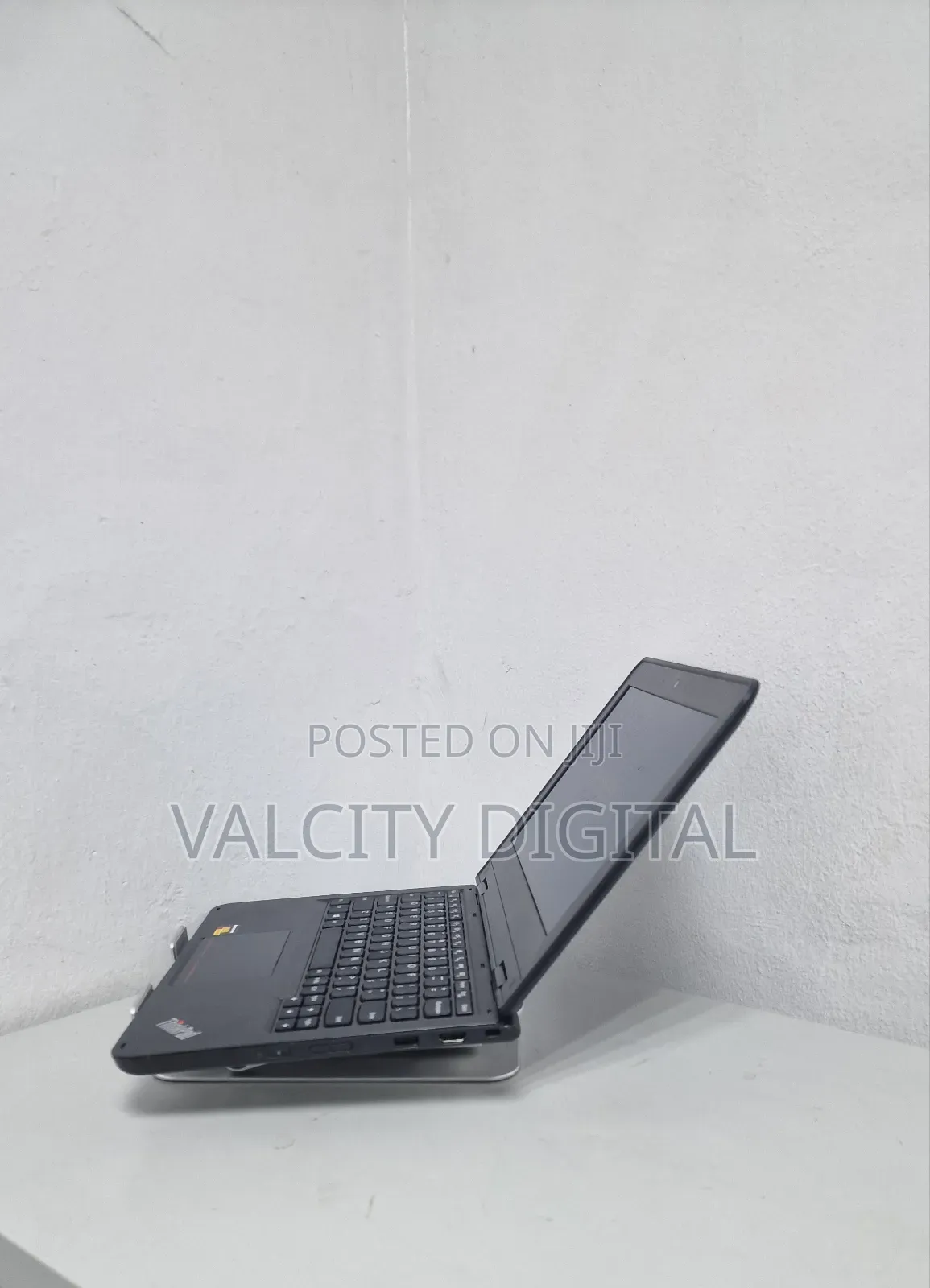 Laptop Lenovo ThinkPad 11e 4GB Intel Celeron HDD 320GB