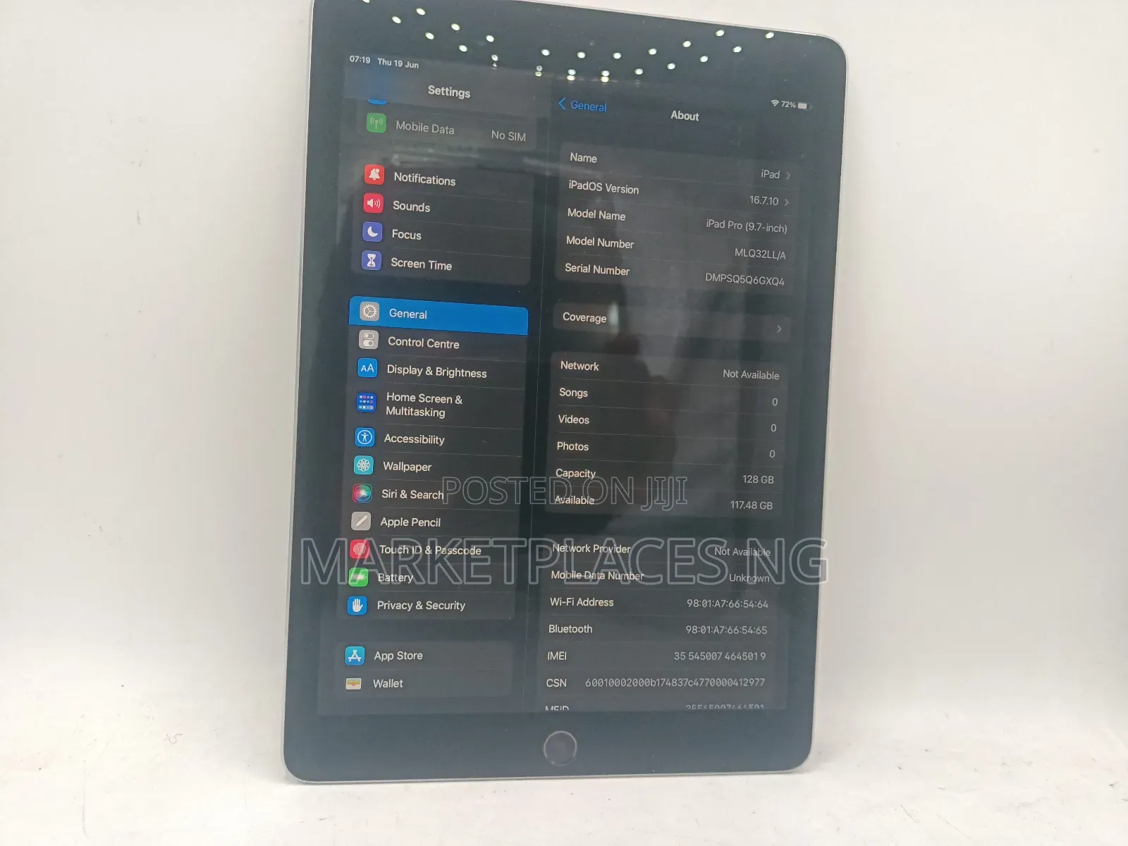 Apple iPad Pro 9.7 (2016) 128 GB Gray