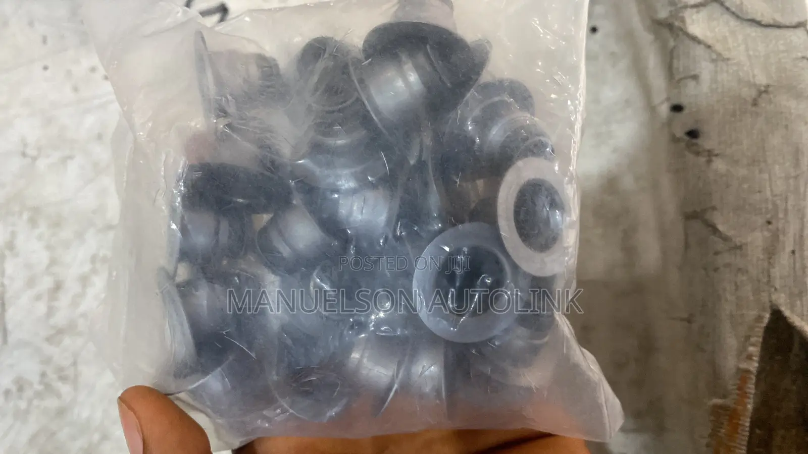 Valve Seal for Ford F150,Escape,Edge,Ranger,Focus Chevrolet
